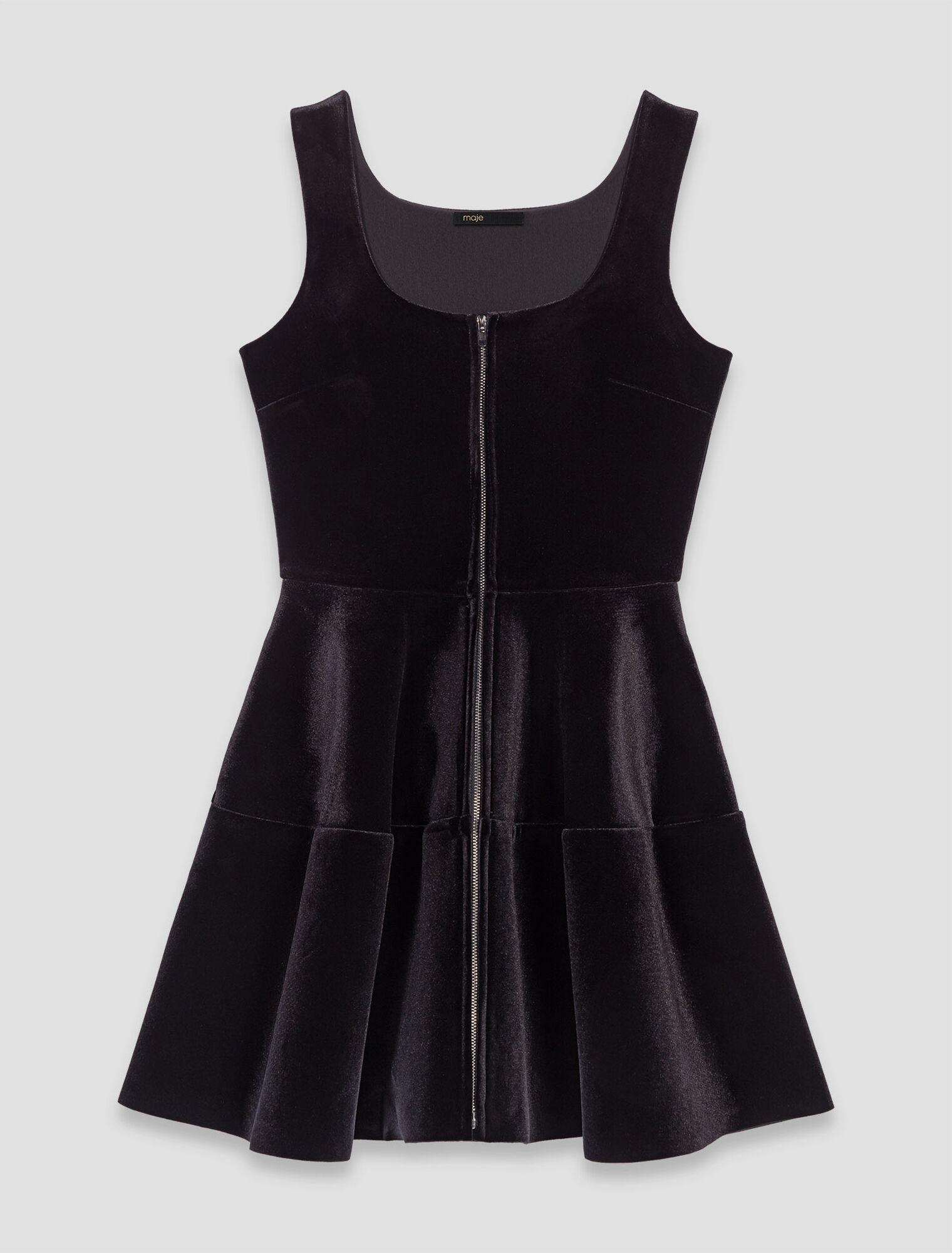 Kurzes Samt-Skaterkleid
