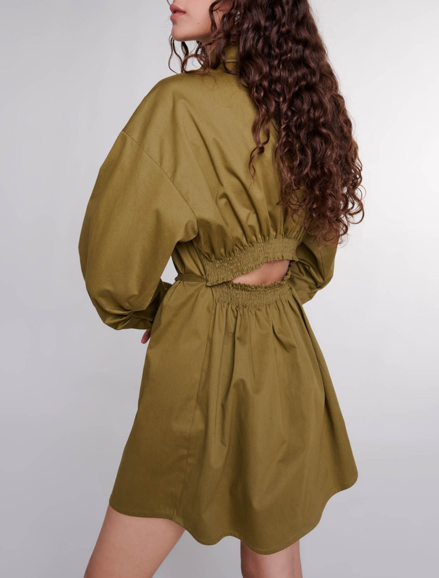 Wickelkleid mit Lochstickerei