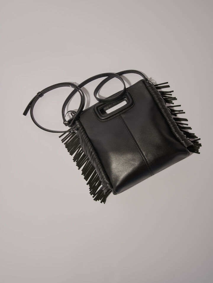 Tasche M aus Leder mit Ösen
