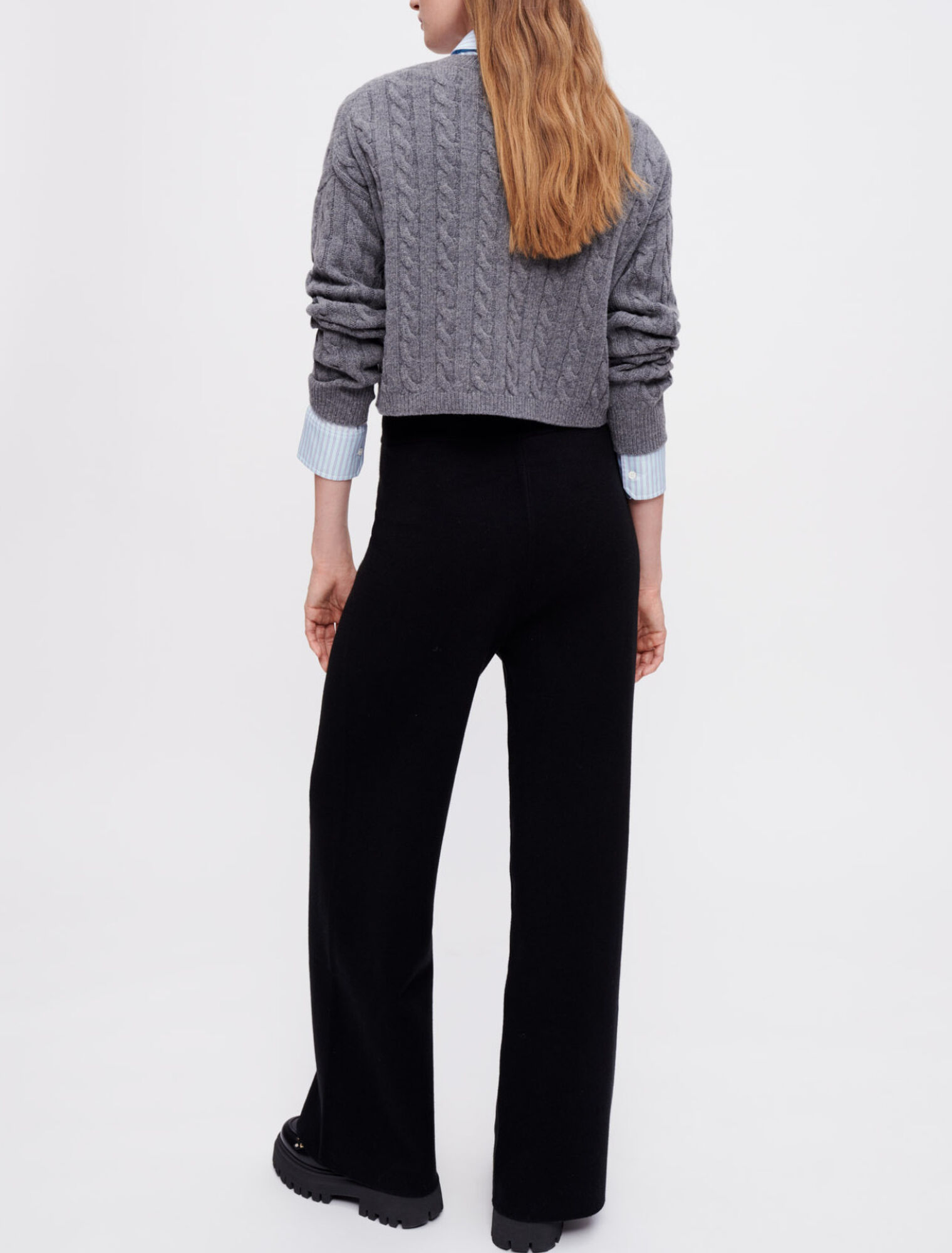 Schwarze, weite Hose aus Strick