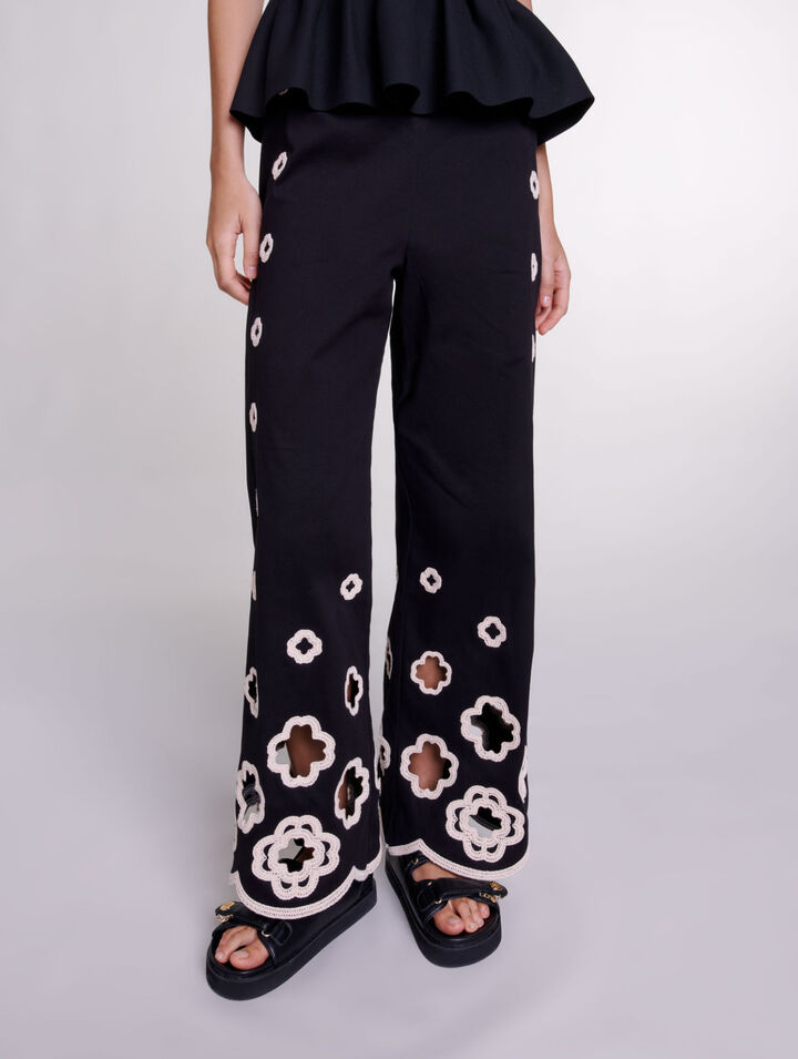 Lange gehäkelte Hose