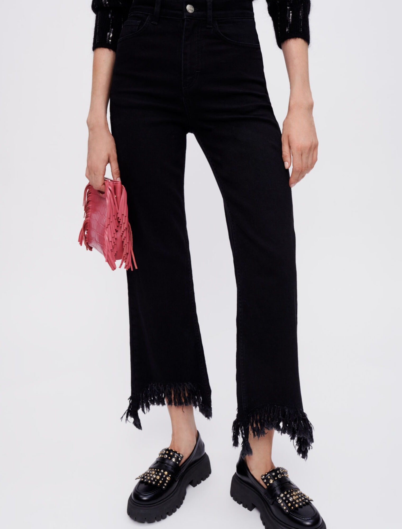 Schwarze Jeans mit hoher