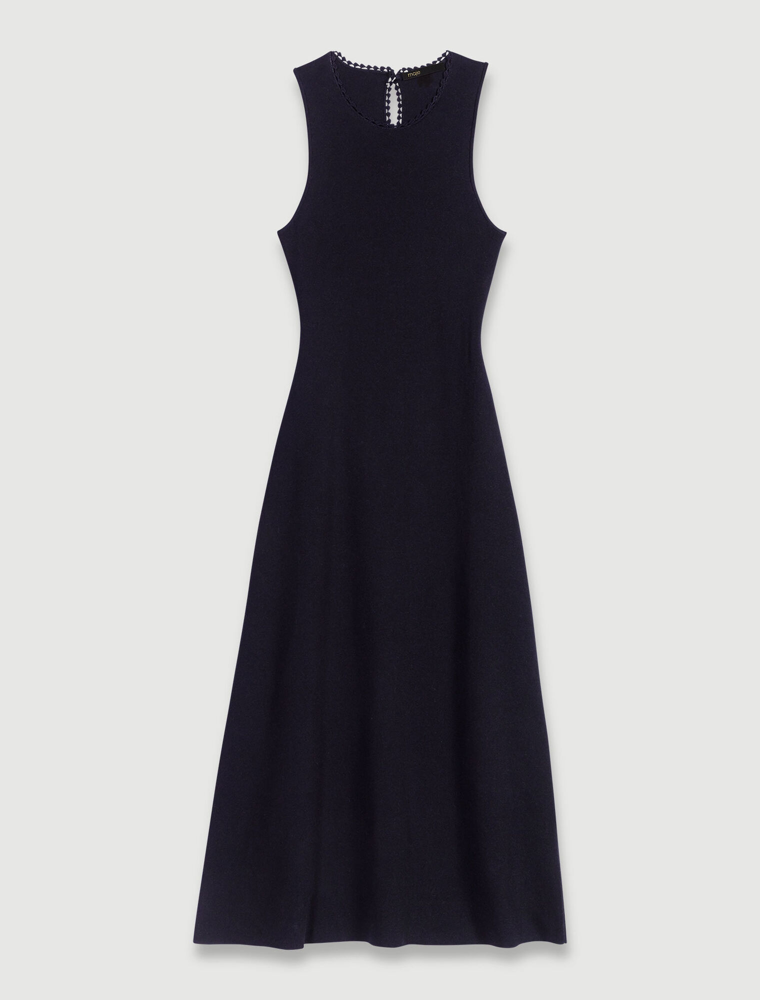 Langes Strickkleid mit Aussparungen