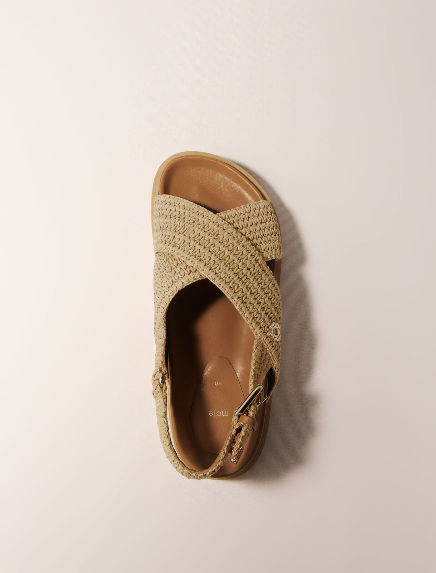 Flache Sandalen in Bastoptik