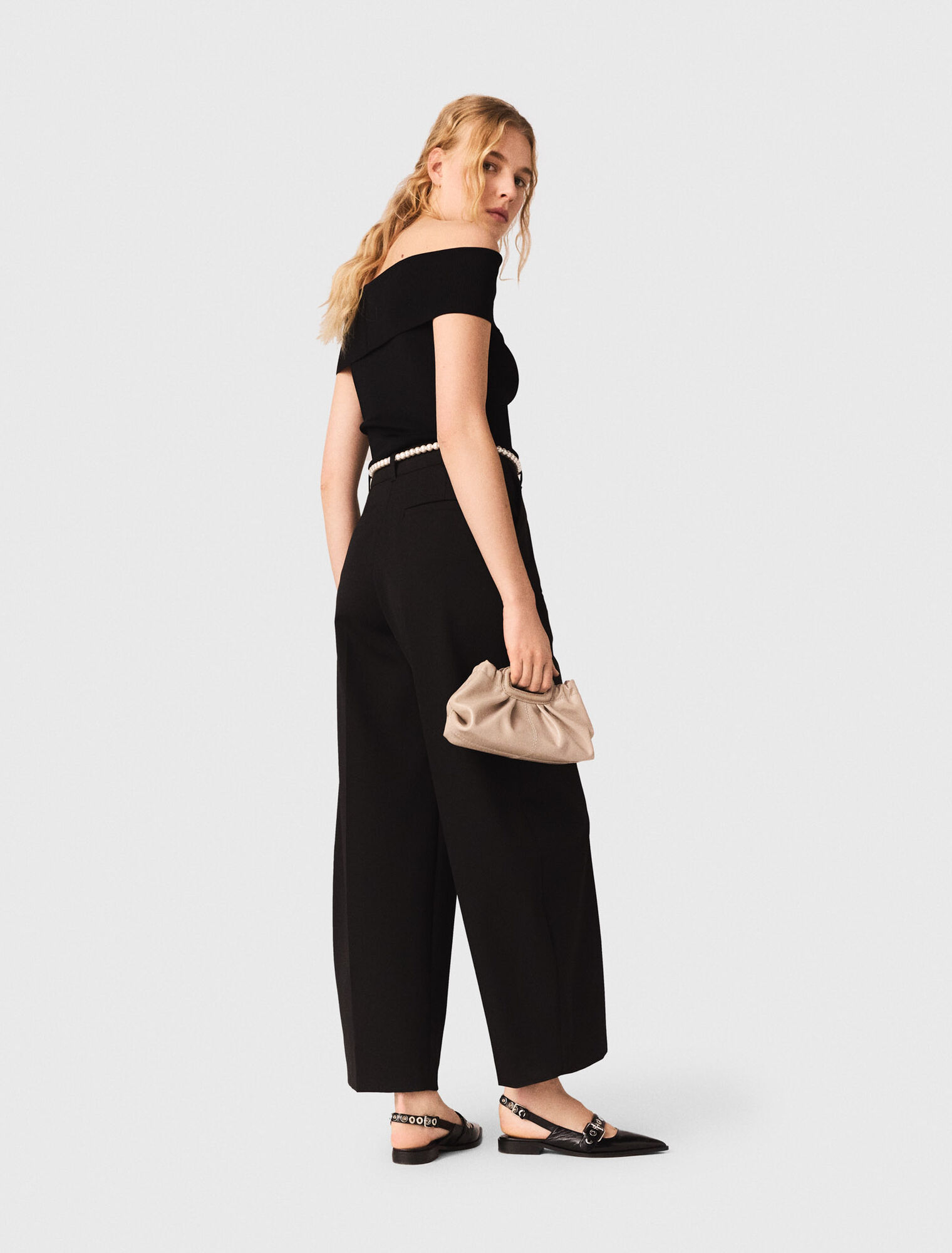 Rippstricktop mit Bardot-Kragen