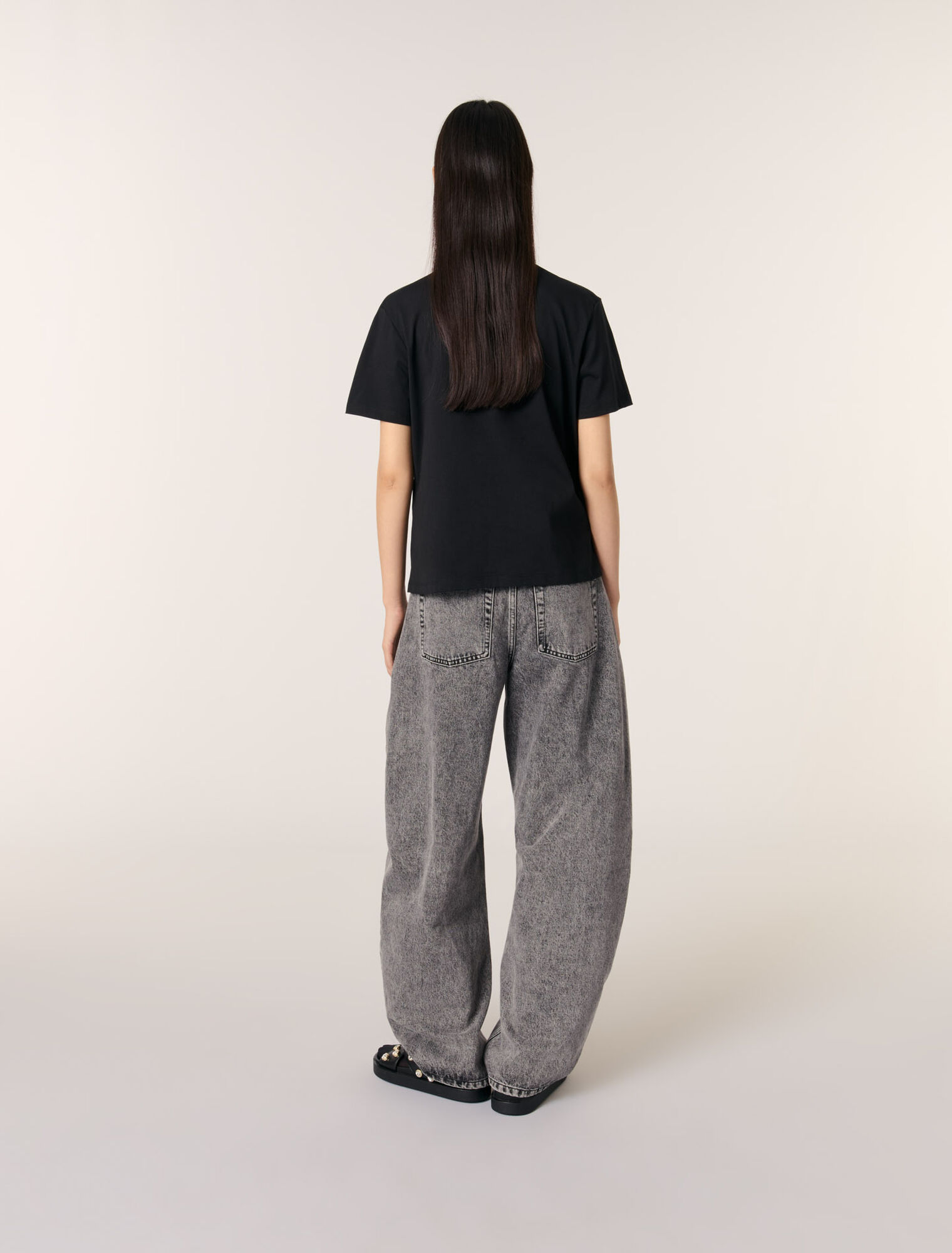 T-Shirt mit Stickerei