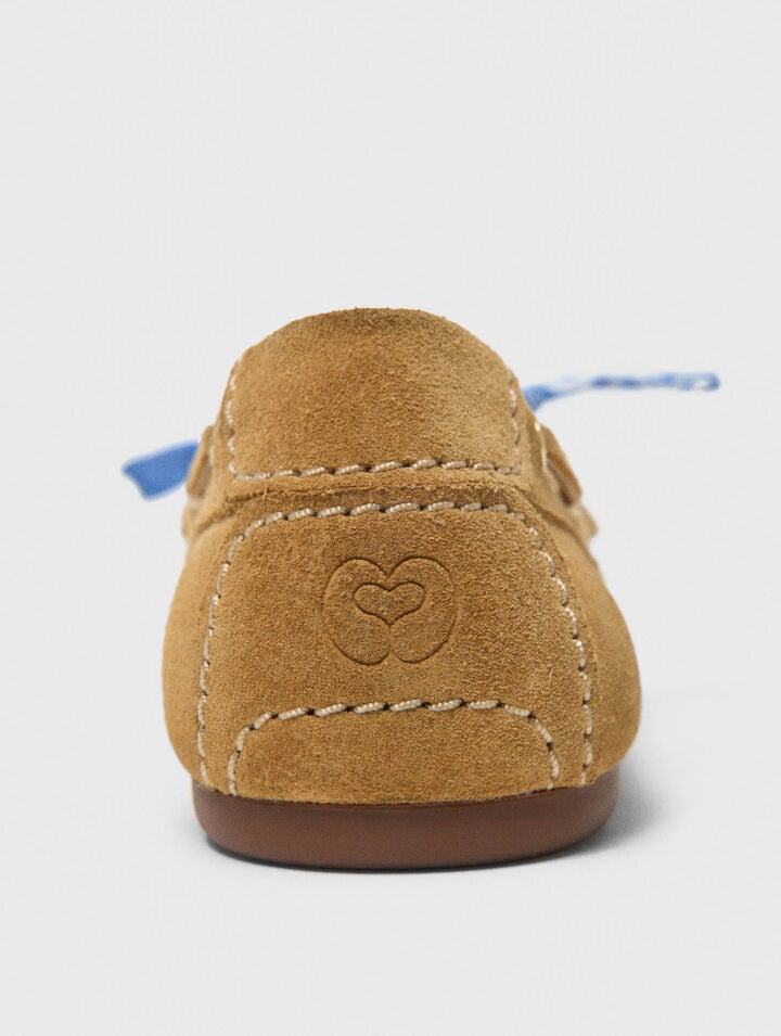 Bootsschuh aus Veloursleder