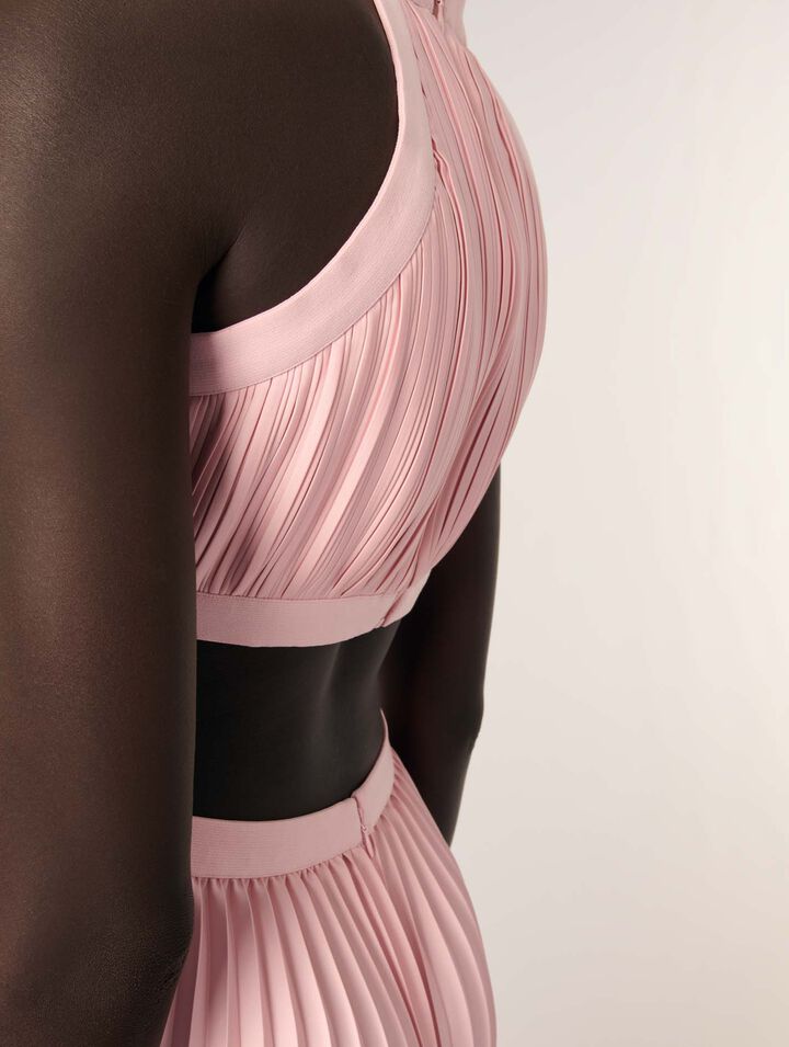 Langes plissiertes Kleid