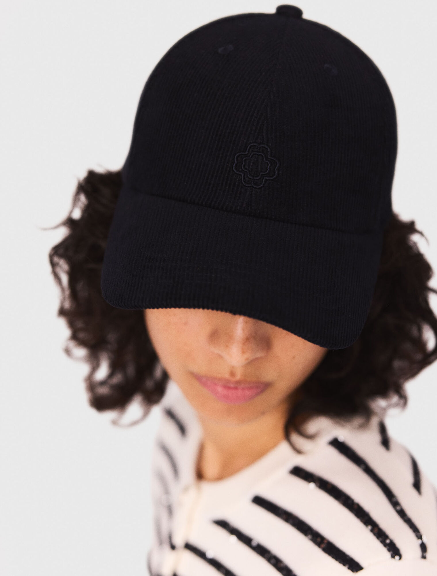 Cardigan aus Wolle mit Druckknöpfen