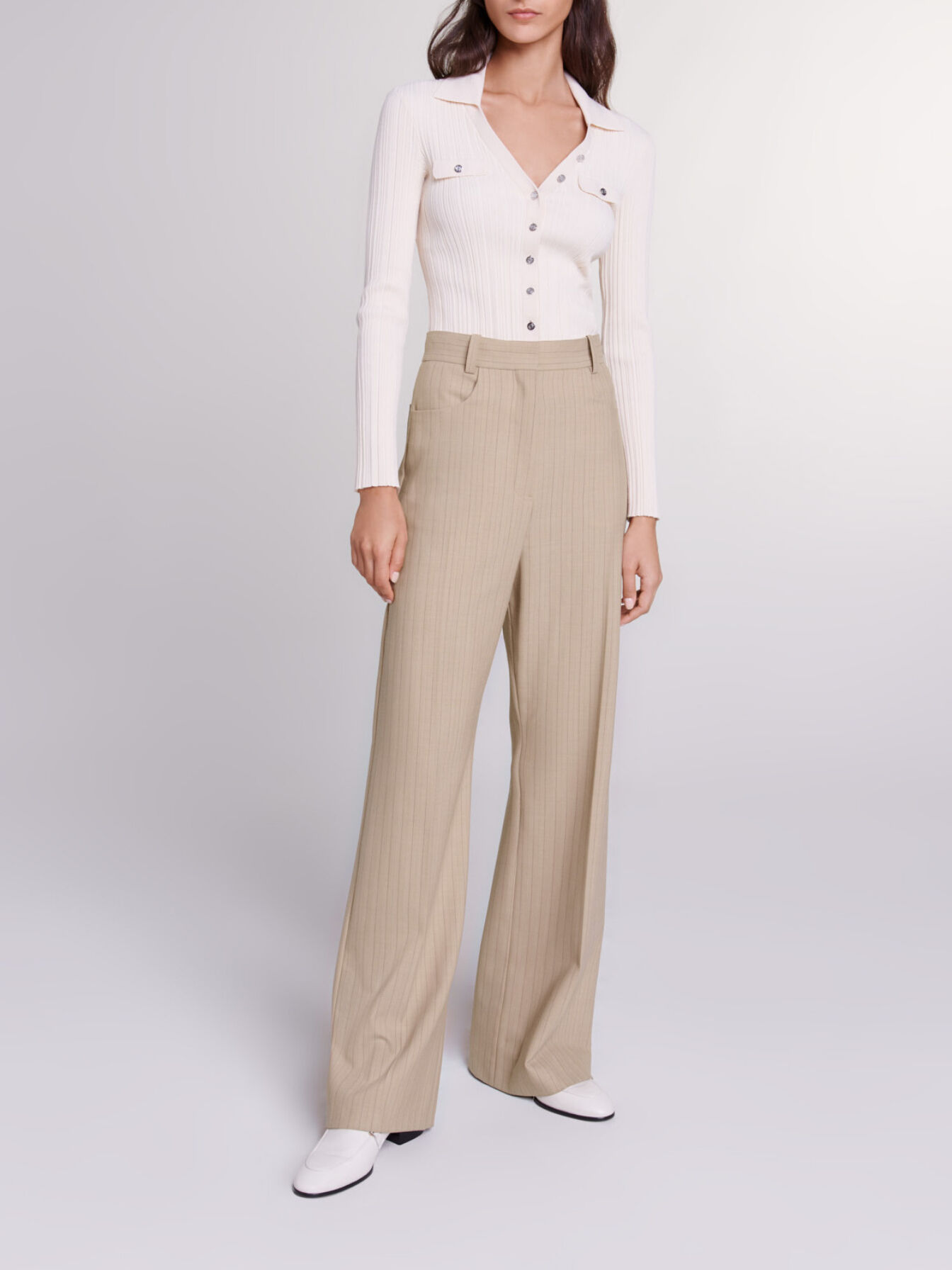 Maje hose Clearance