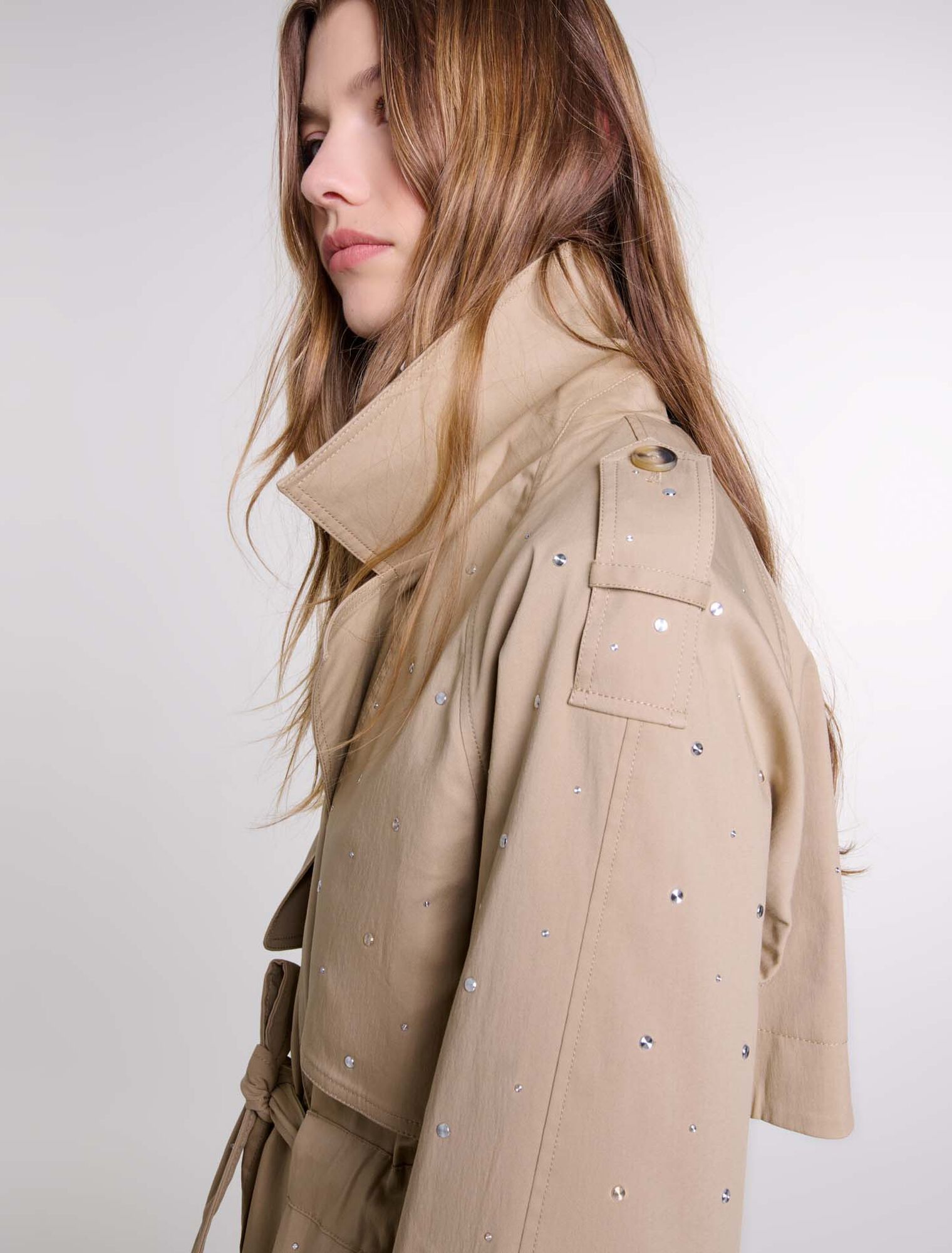 Nieten-Trenchcoat, Stretch-Taille