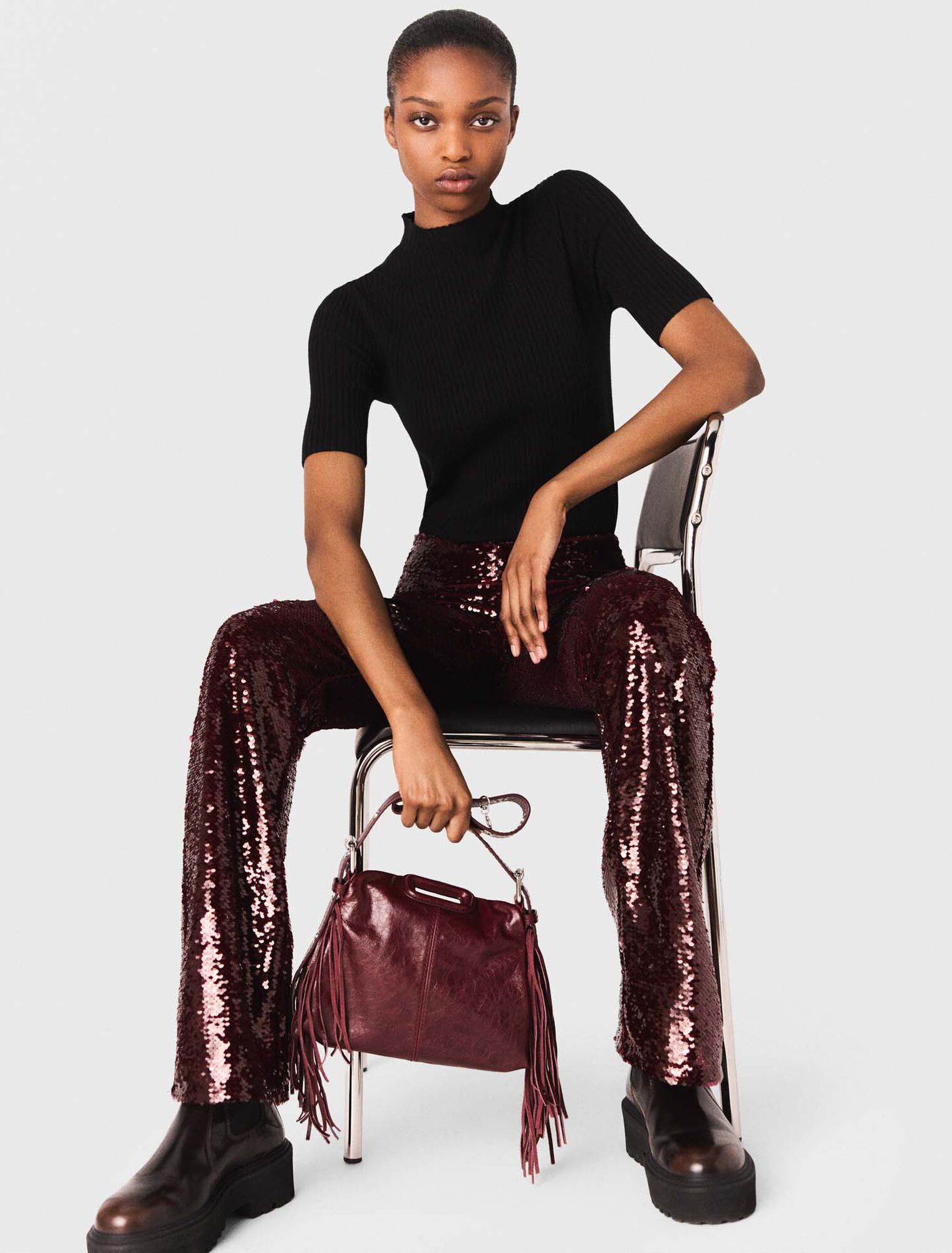 Bestickte Hose mit Pailletten