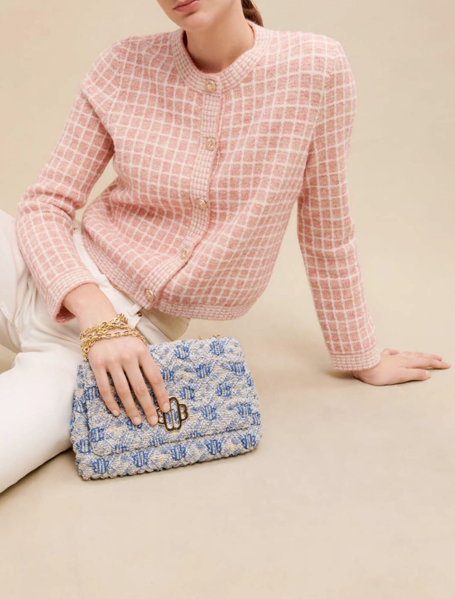 Strickjacke im Tweed-Stil