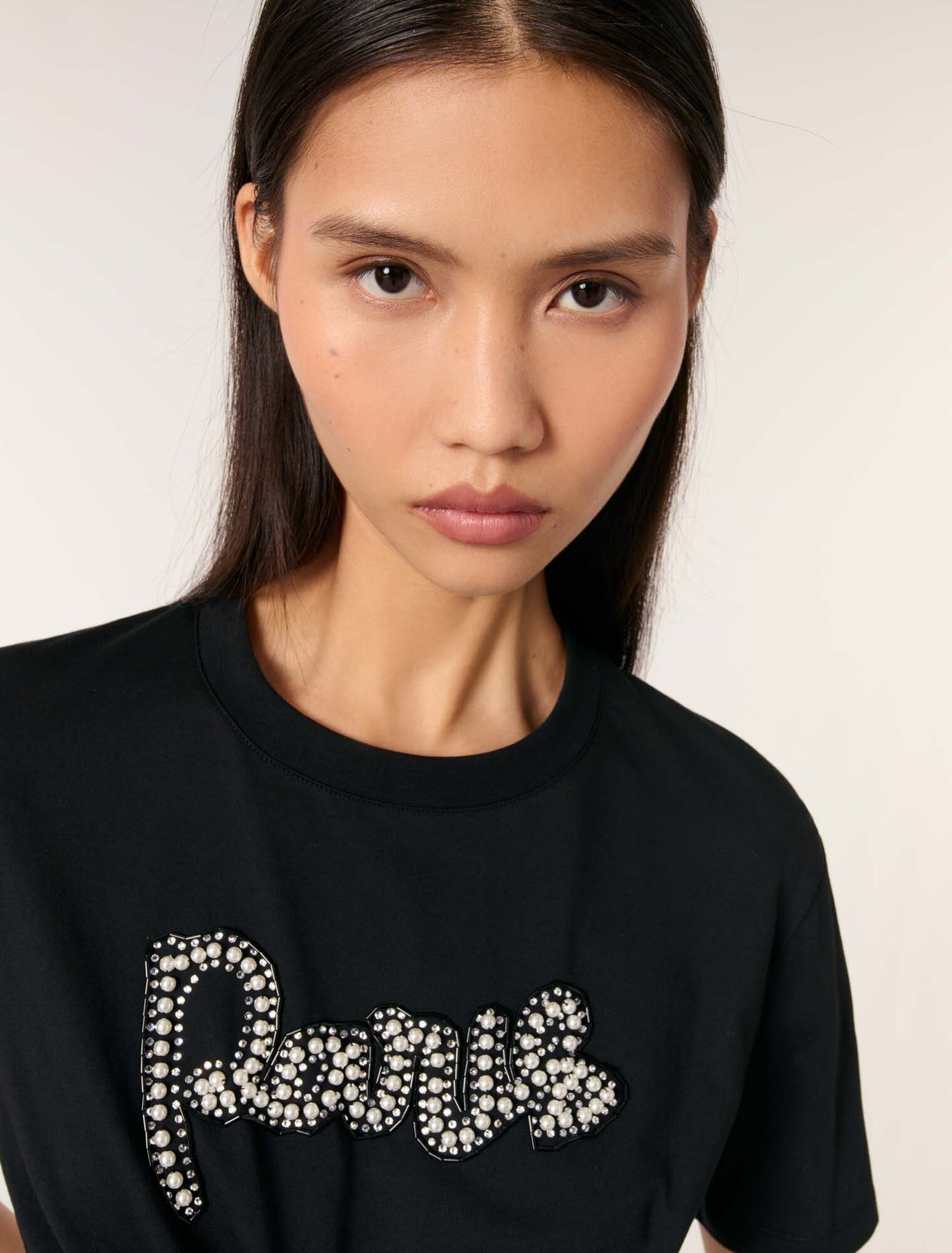 T-Shirt mit Stickerei