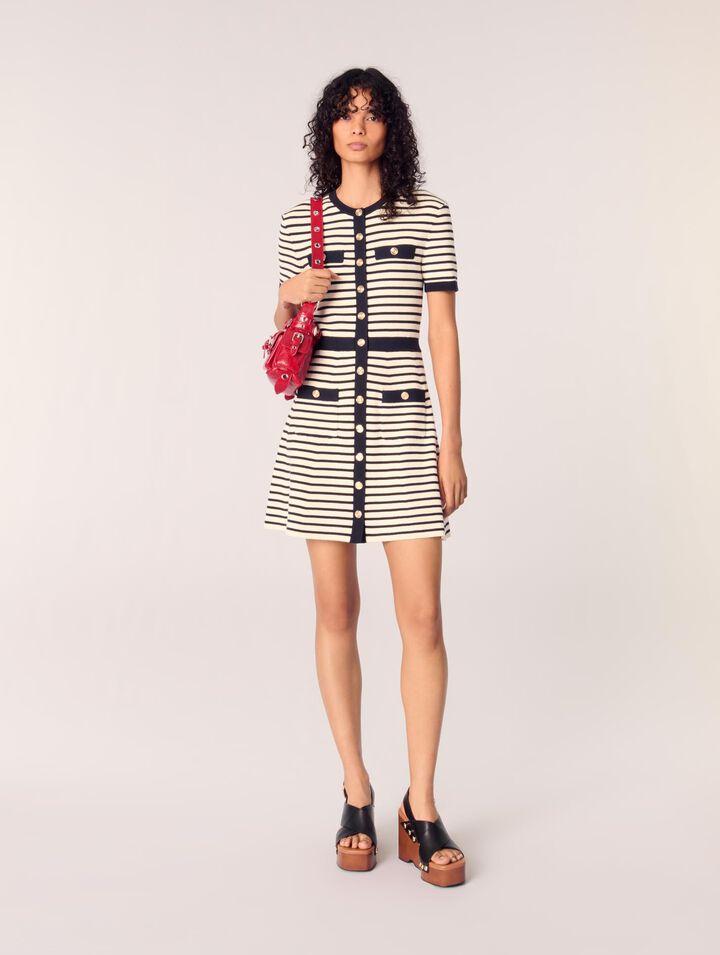 Kurzes Kleid aus Rippstrick