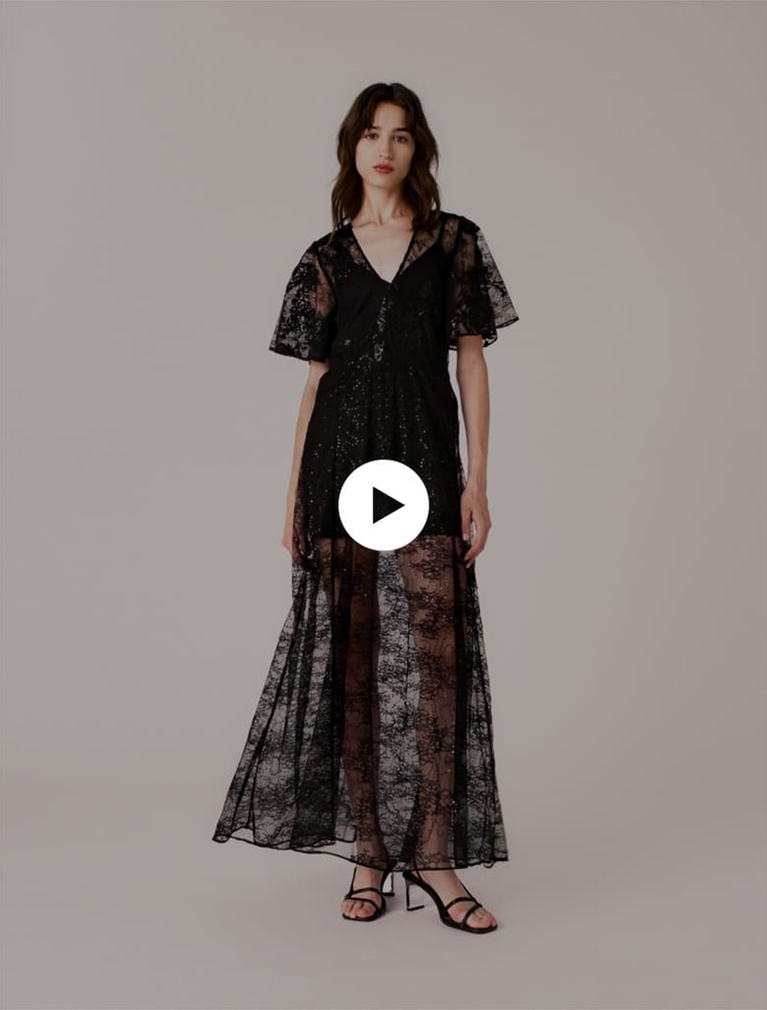 Langes Kleid aus Spitze