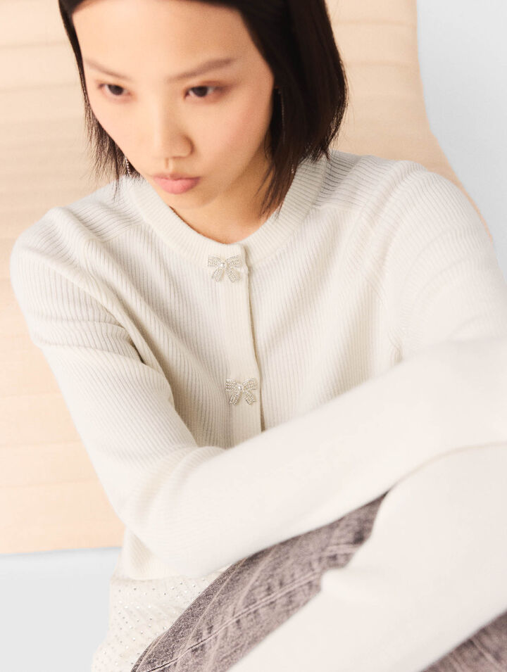 Cardigan mit Schmuckknotenknöpfen