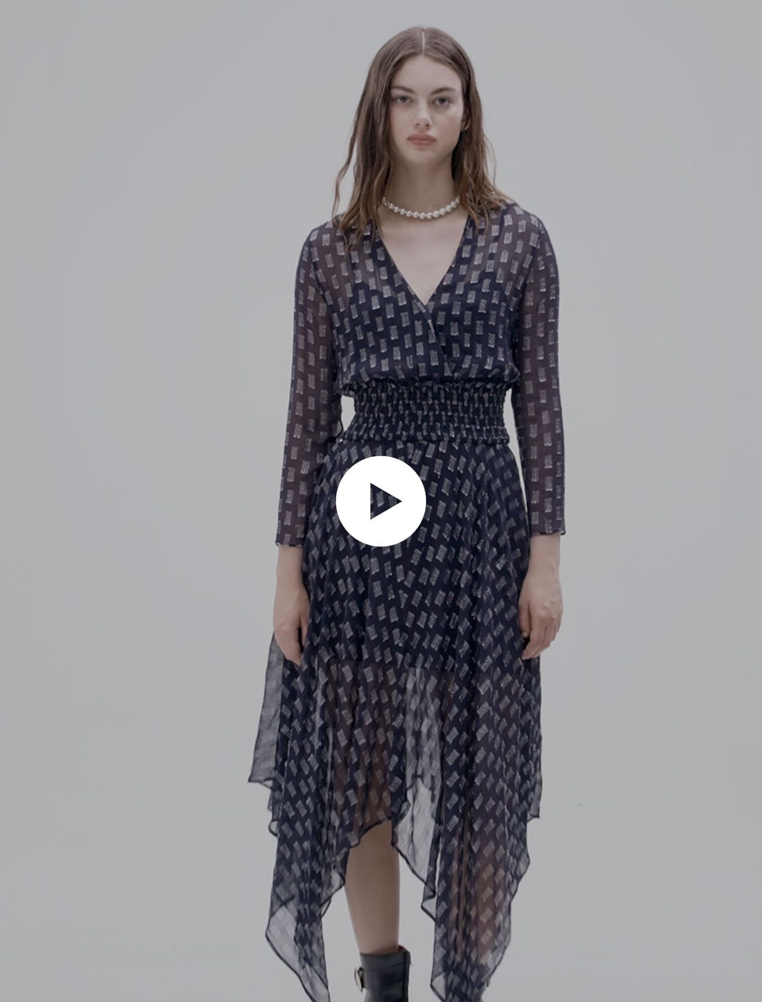 Asymmetrisches langes Kleid