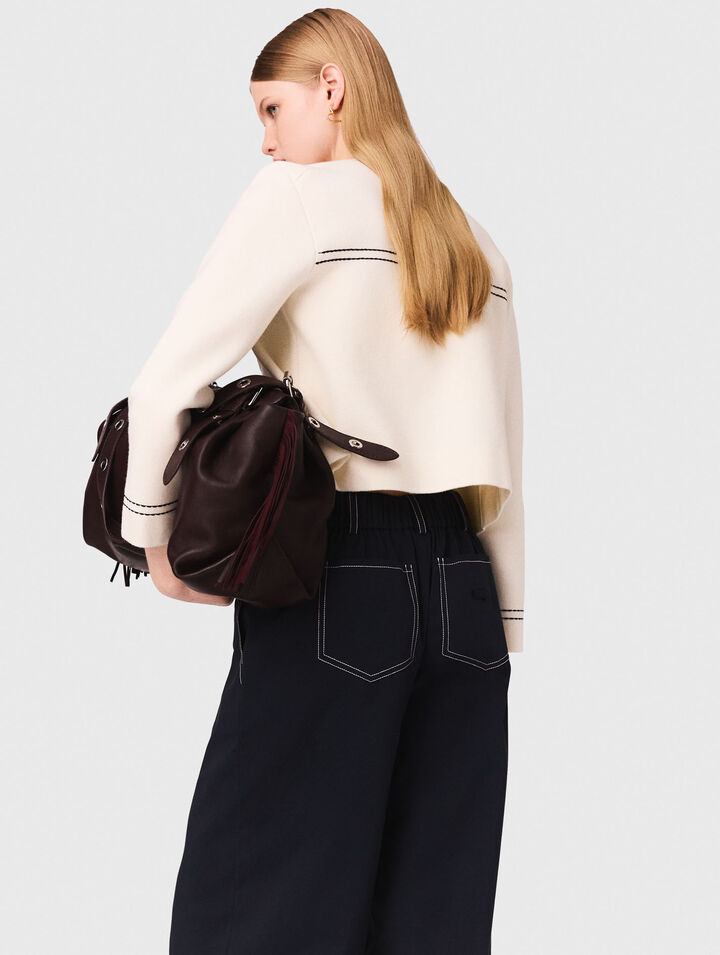Kurzer Cardigan mit Steppnähten