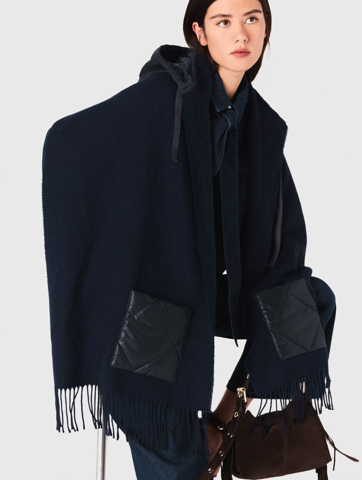 Wollponcho mit Kapuze