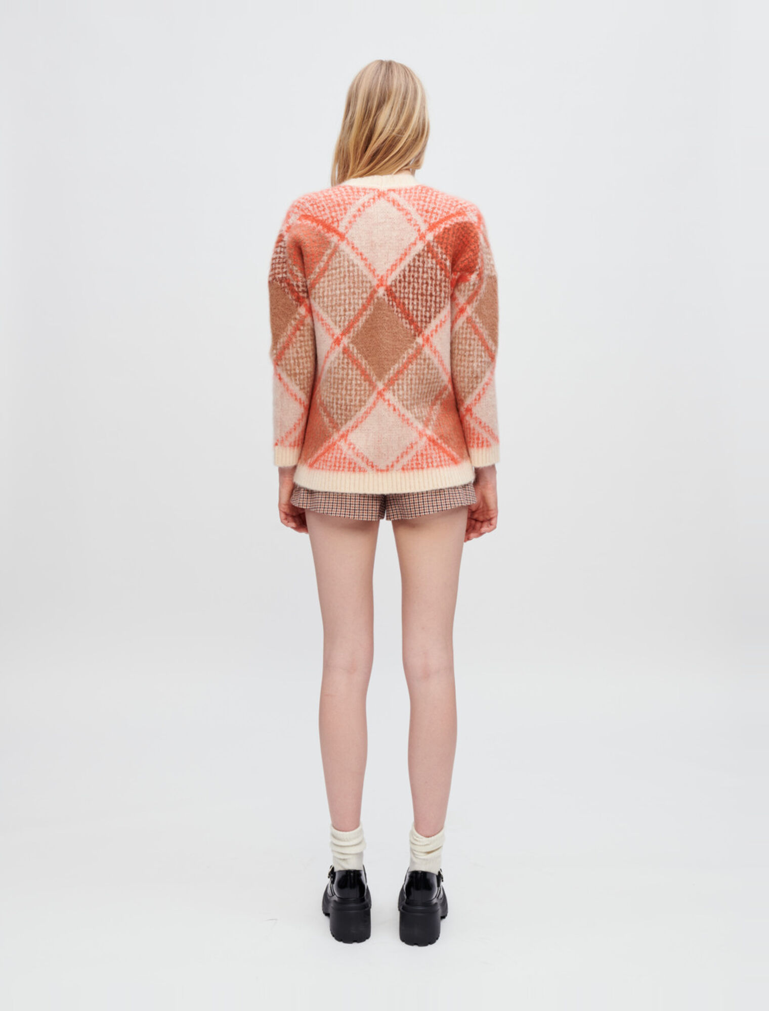 Fluffige Strickjacke aus Rauten-Jacquard