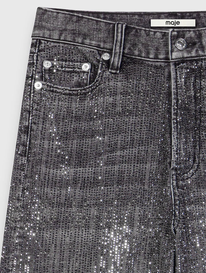 Weite Jeans mit Strass