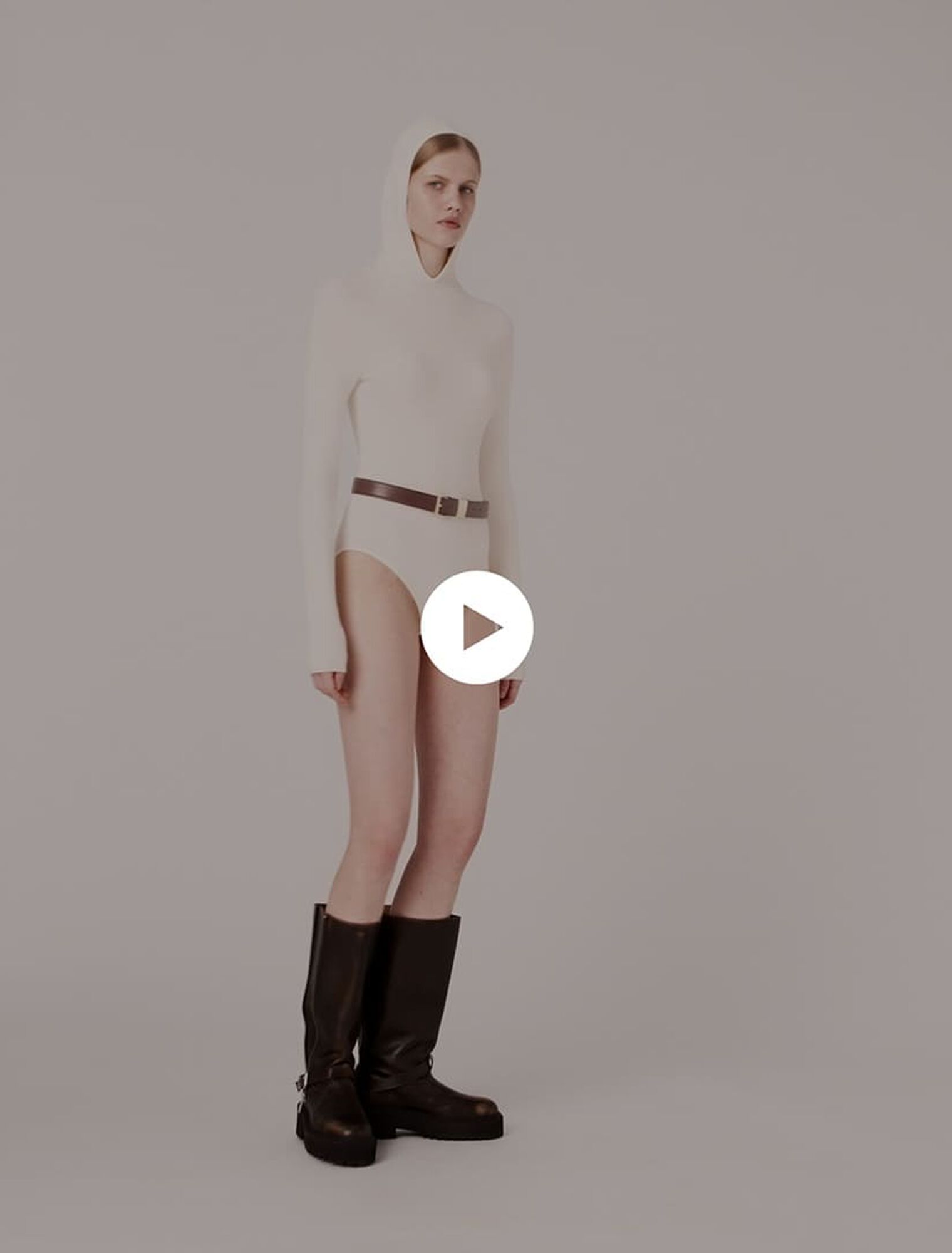 Body aus Rippstrick mit Kapuze