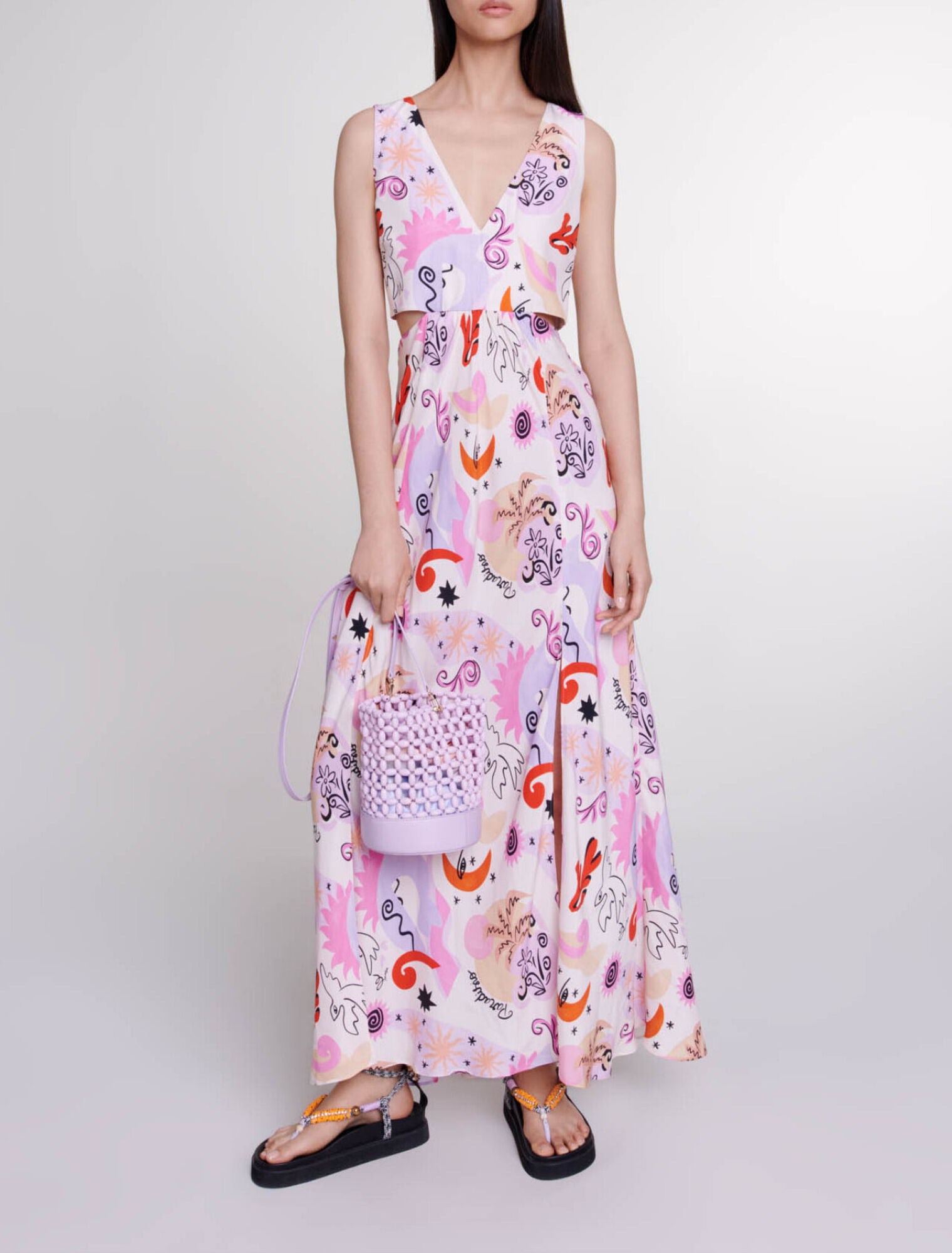 Langes Seidenkleid mit Cut-outs