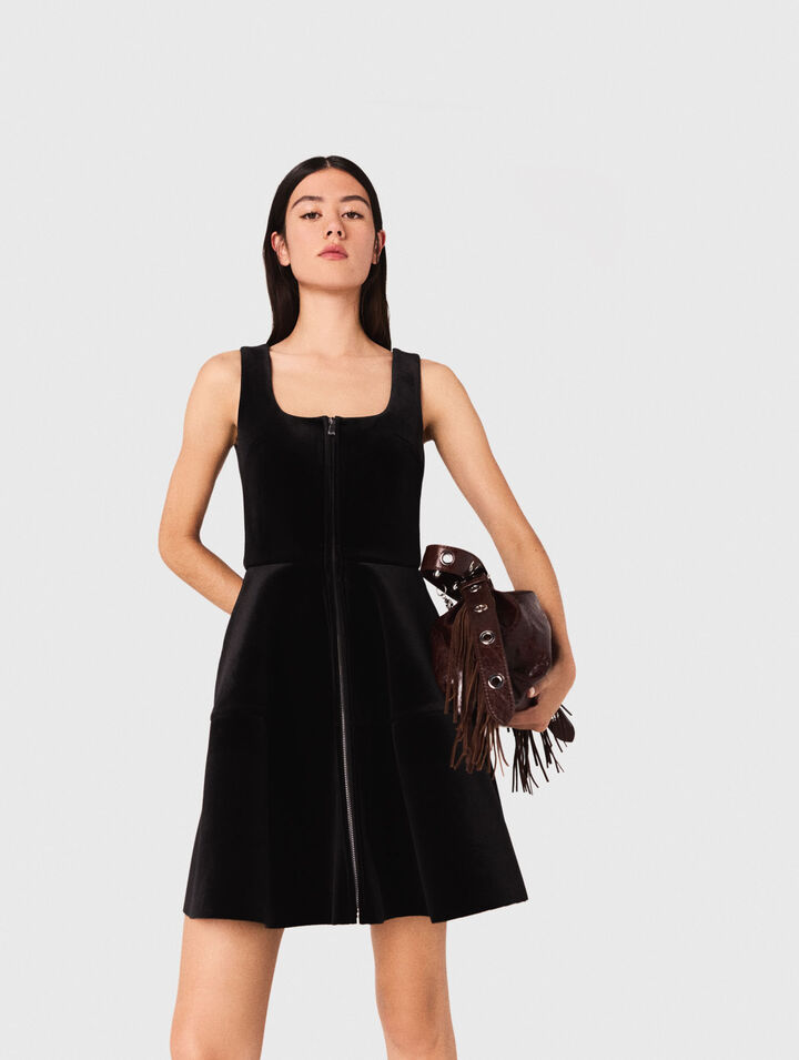 Kurzes Samt-Skaterkleid