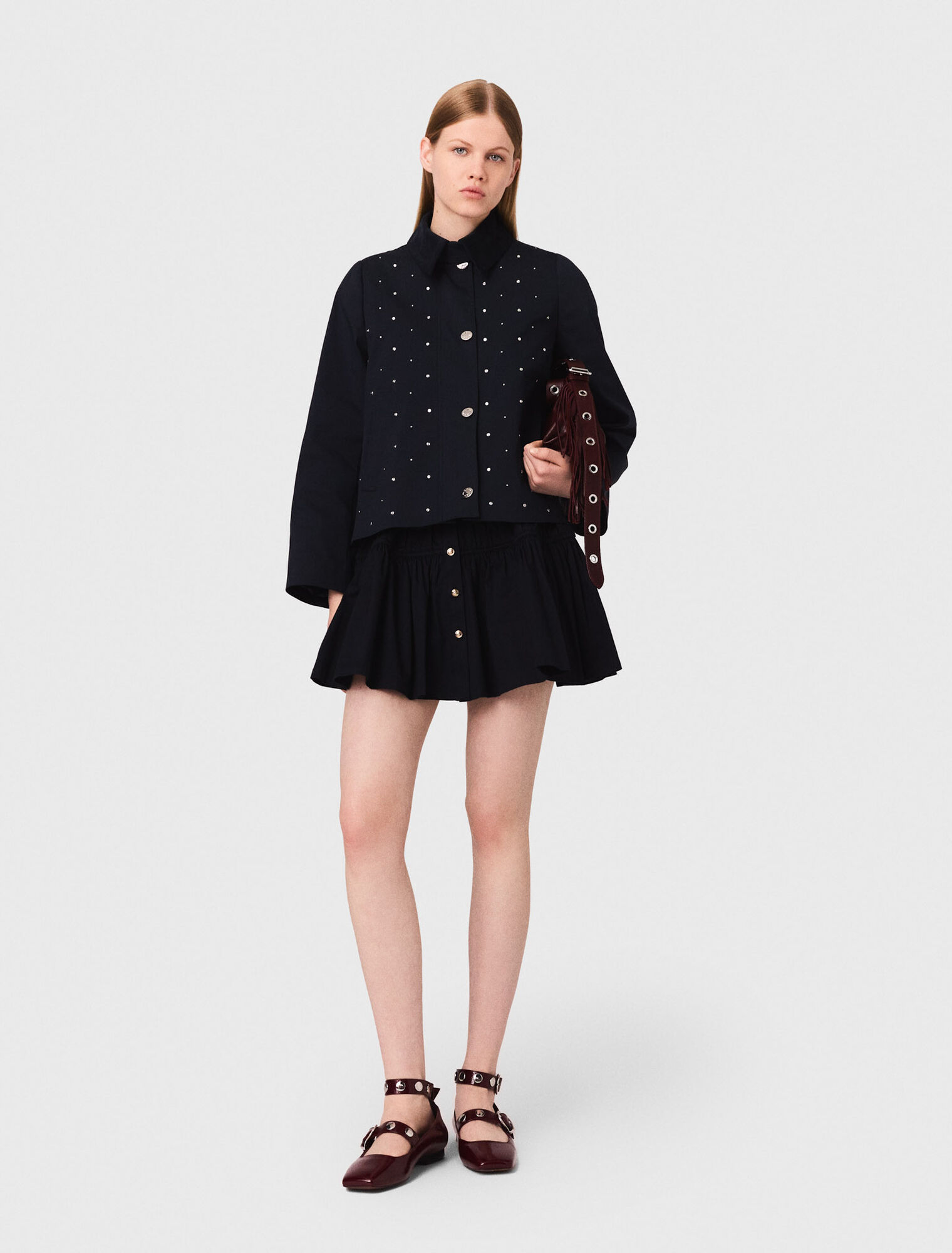 Kurze Jacke mit Samtkragen, Nieten
