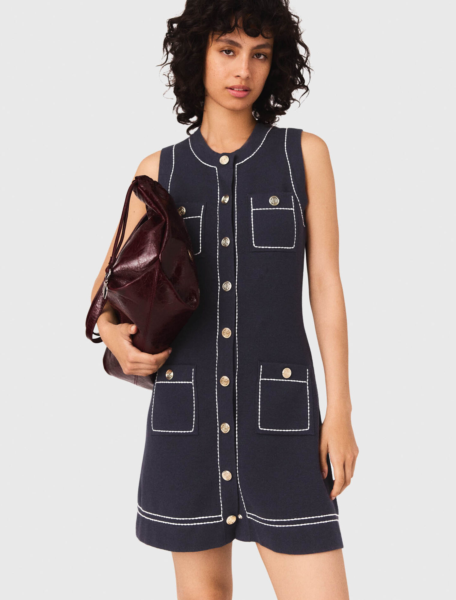 Gerades Kleid aus Steppstrick
