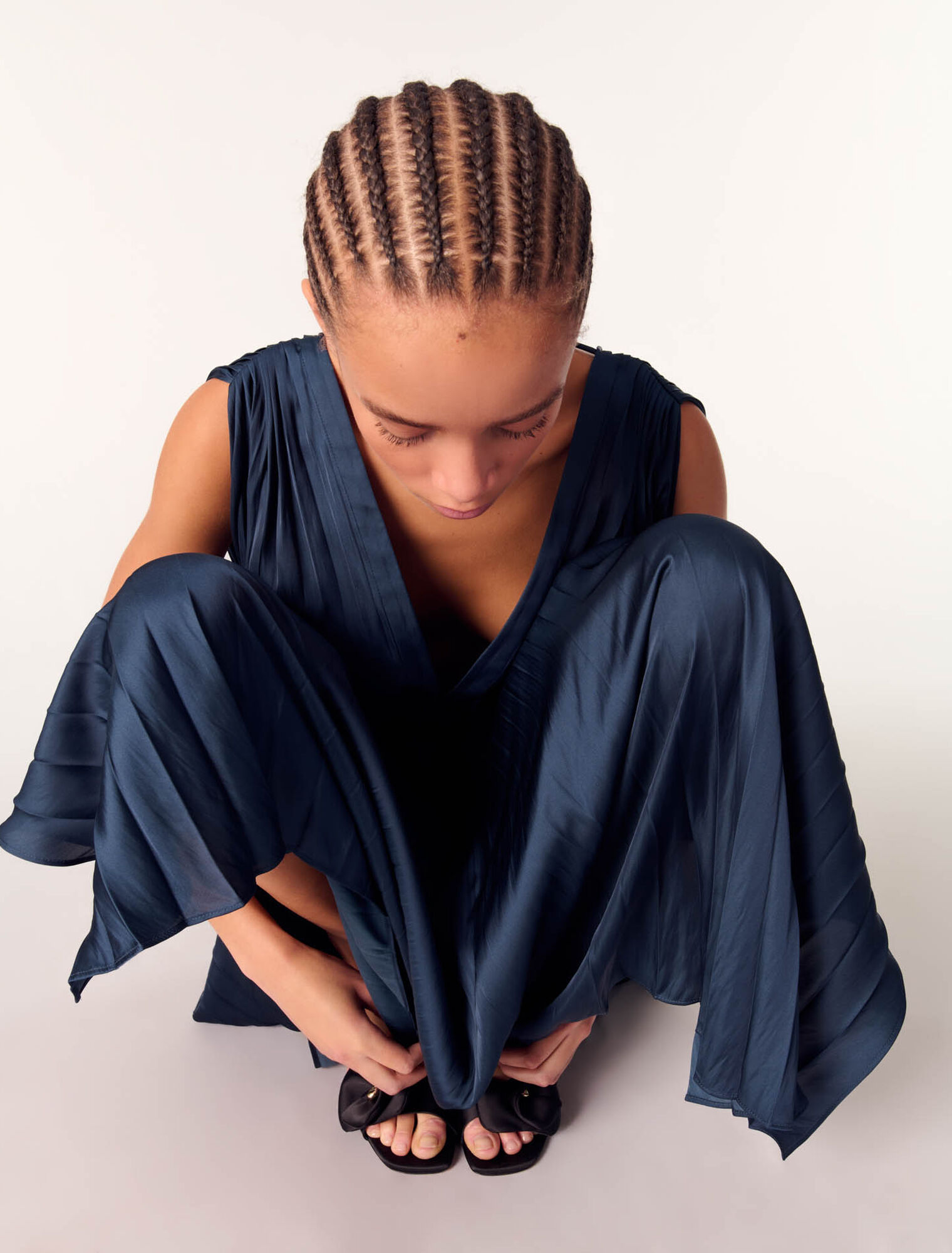 Langes plissiertes Kleid