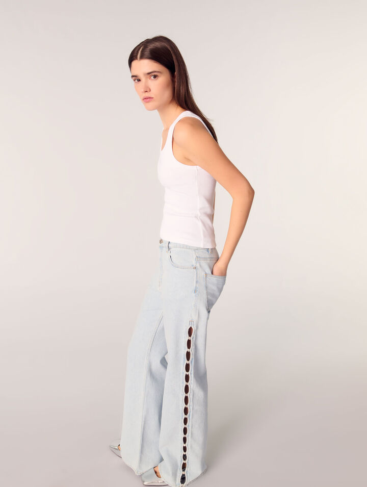 Weite Jeans mit Cut-outs und Strass