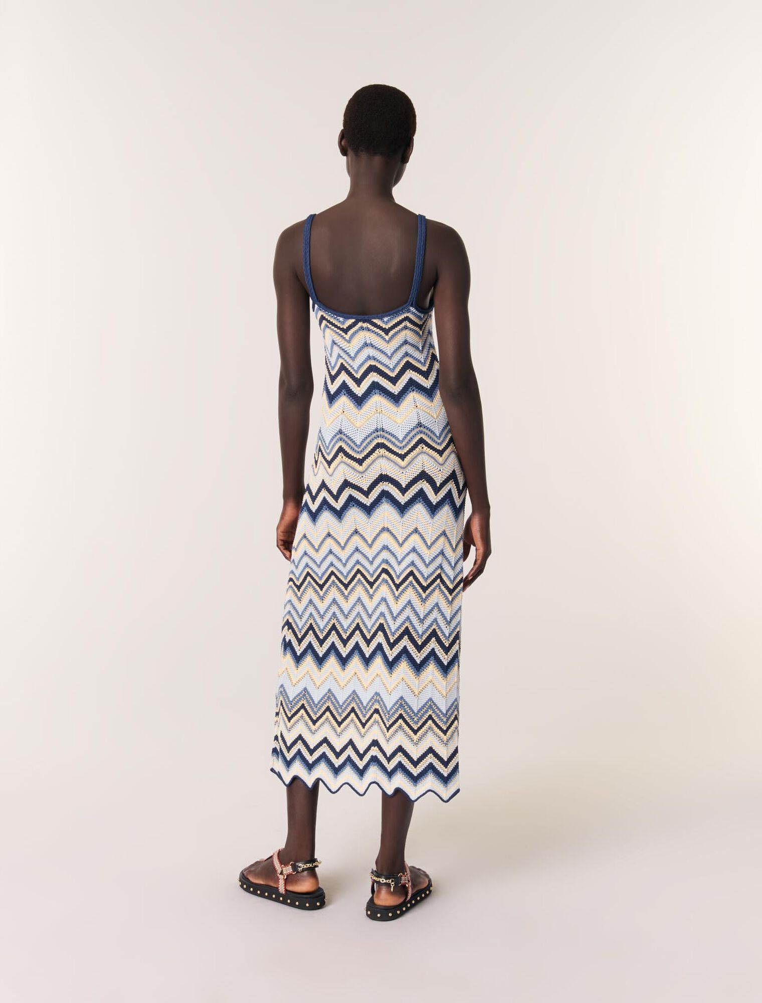 Langes Häkelkleid