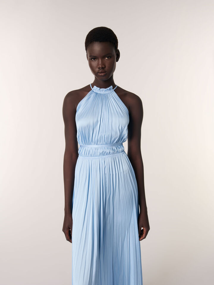 Langes plissiertes Kleid
