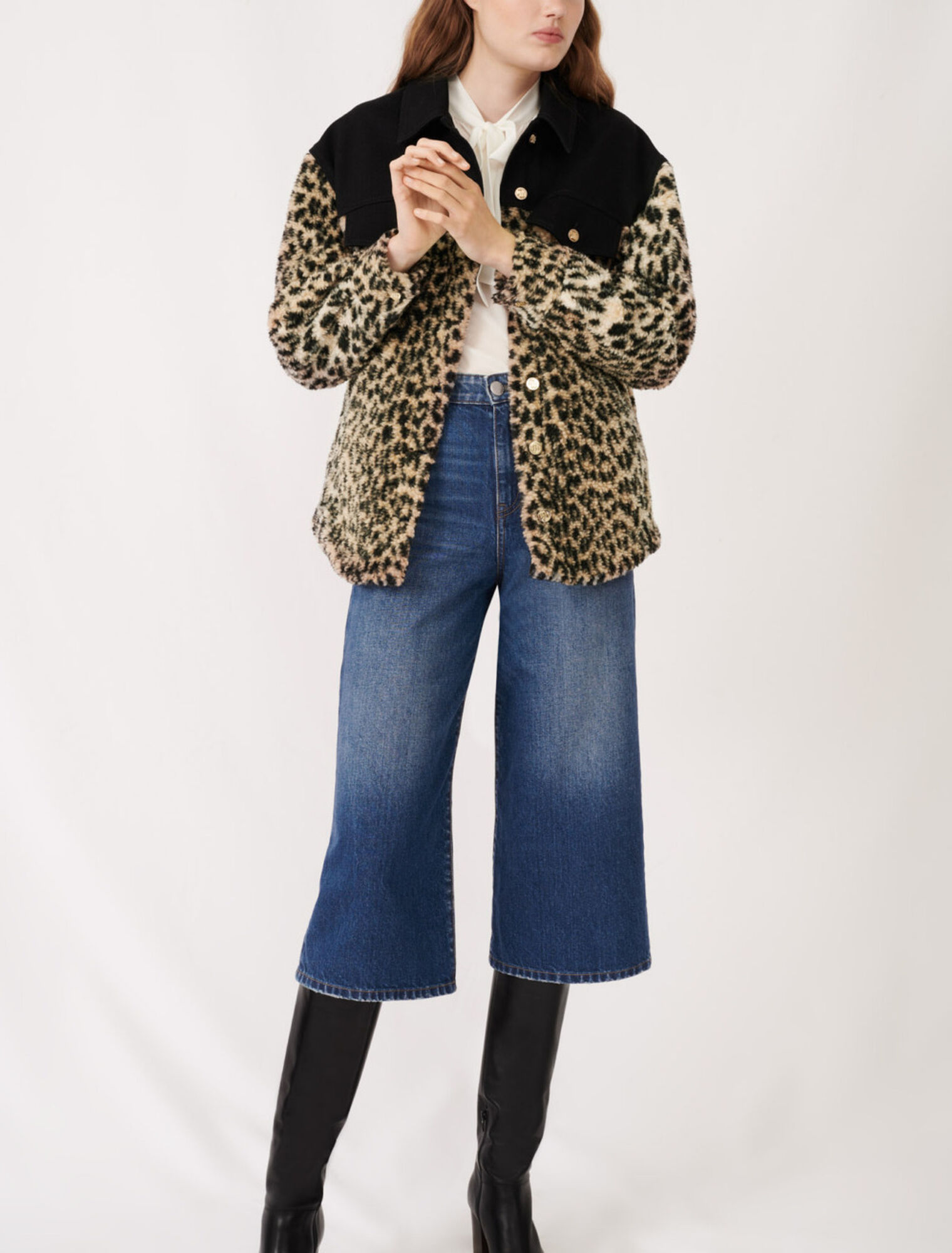 Jeans im Bermuda-Stil