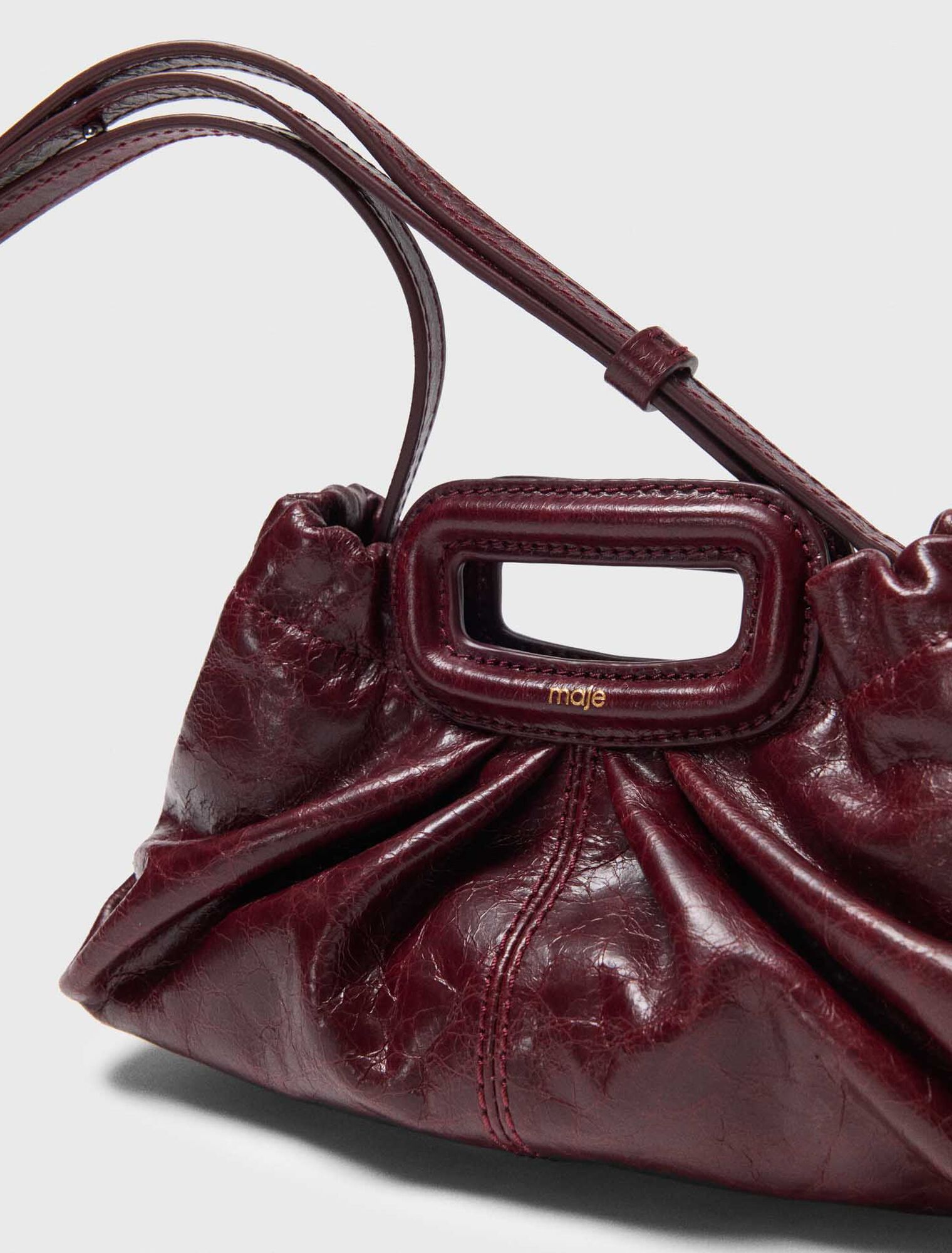 Mini-Clutch aus Craquelé-Leder