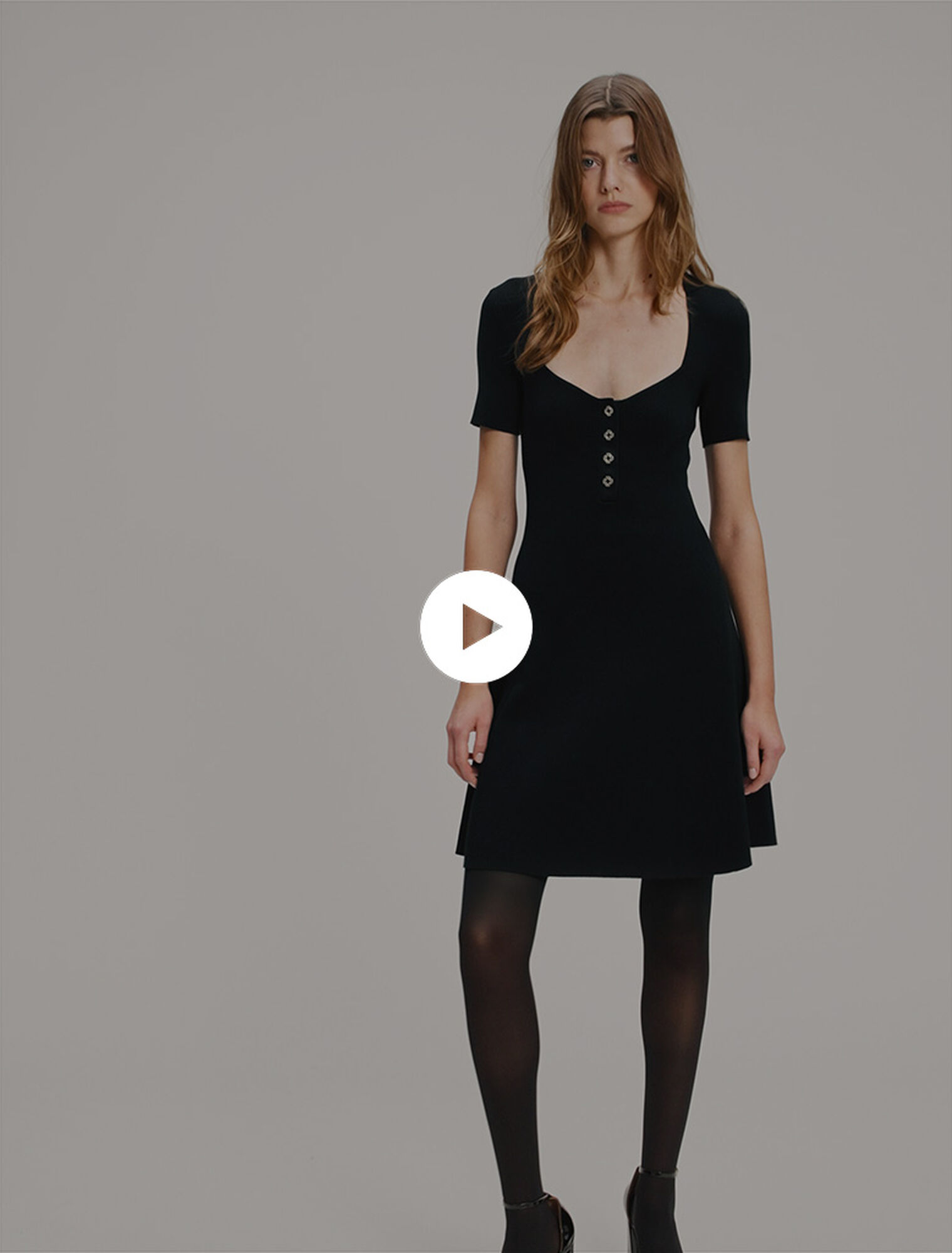 Kurzes Kleid aus Rippstrick