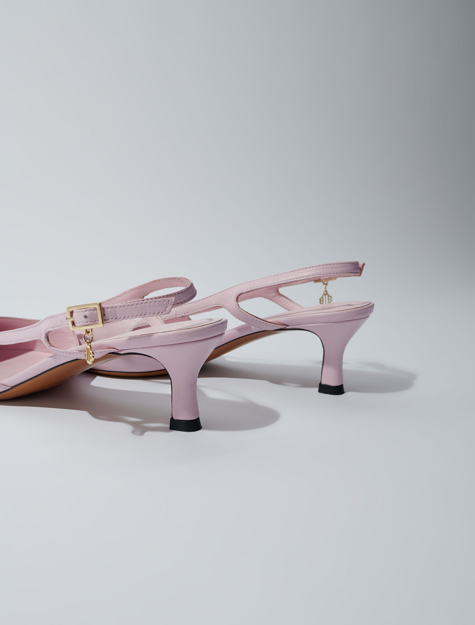 Spitzpumps aus Leder