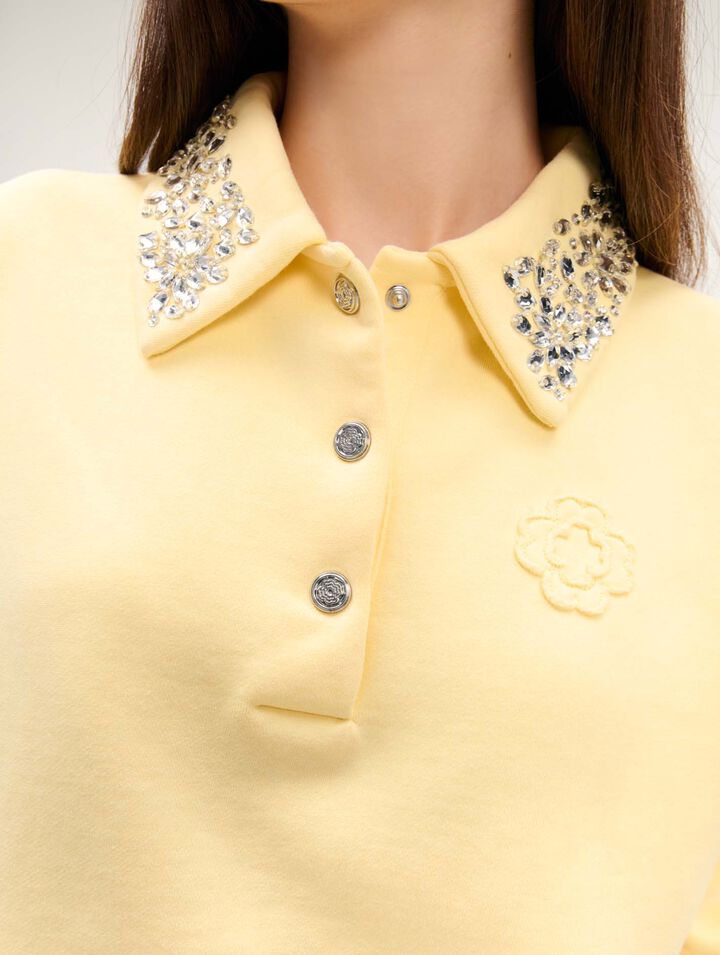 Kurzes Sweatshirt mit Schmuckkragen