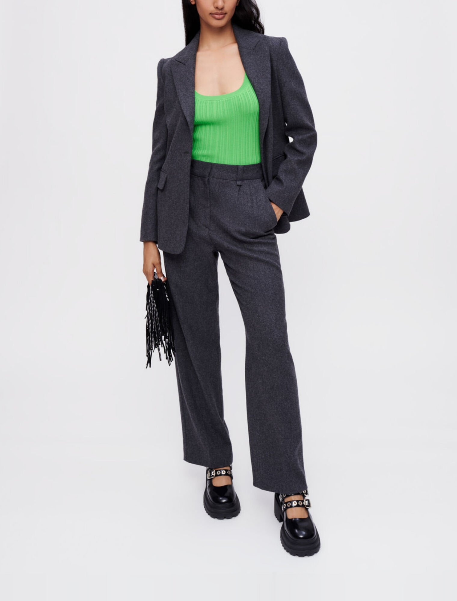Weite Hose aus grauem Flanell