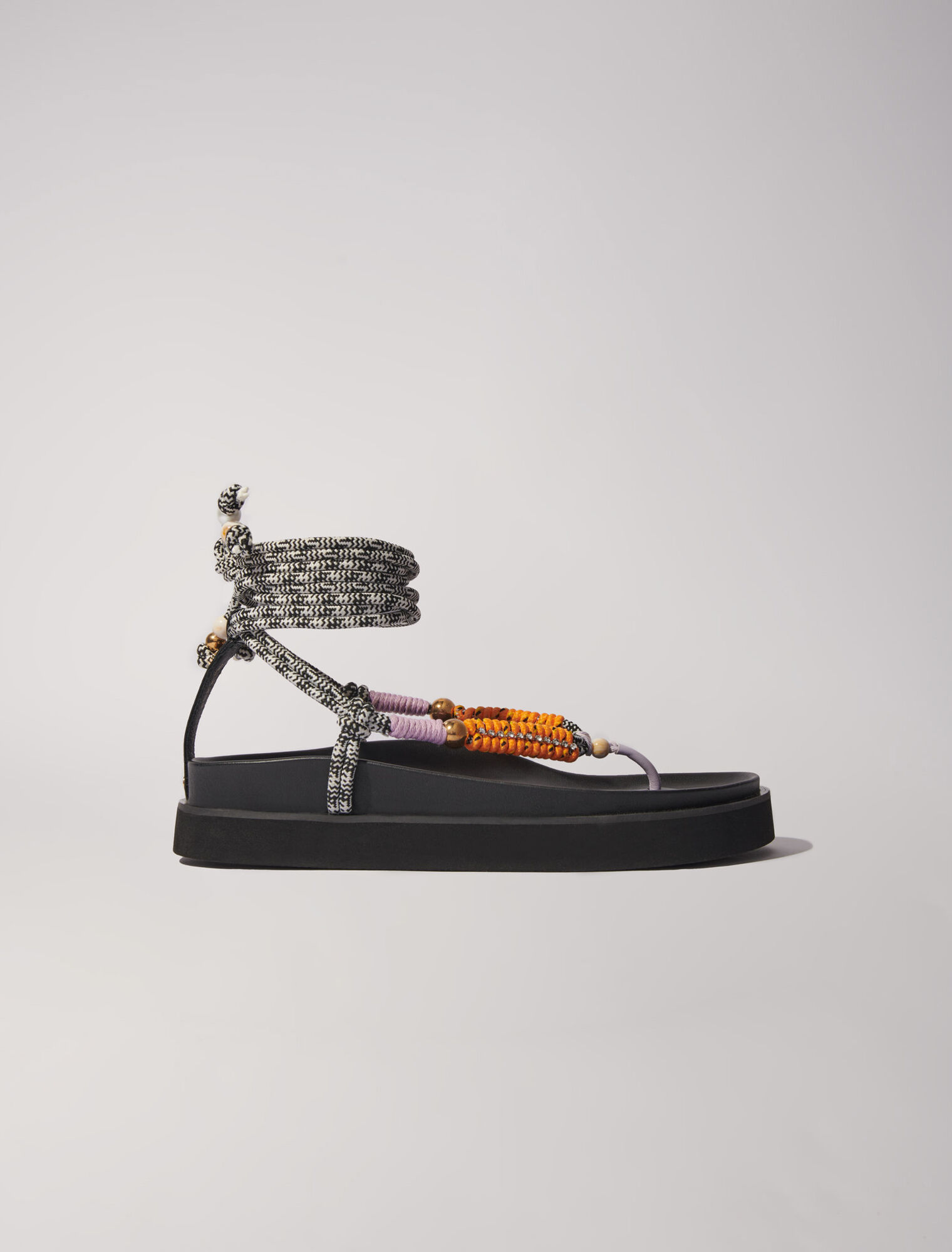 Sandalen mit geflochtenen Riemen