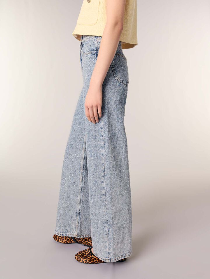 Weite Jeans mit Strassbesatz