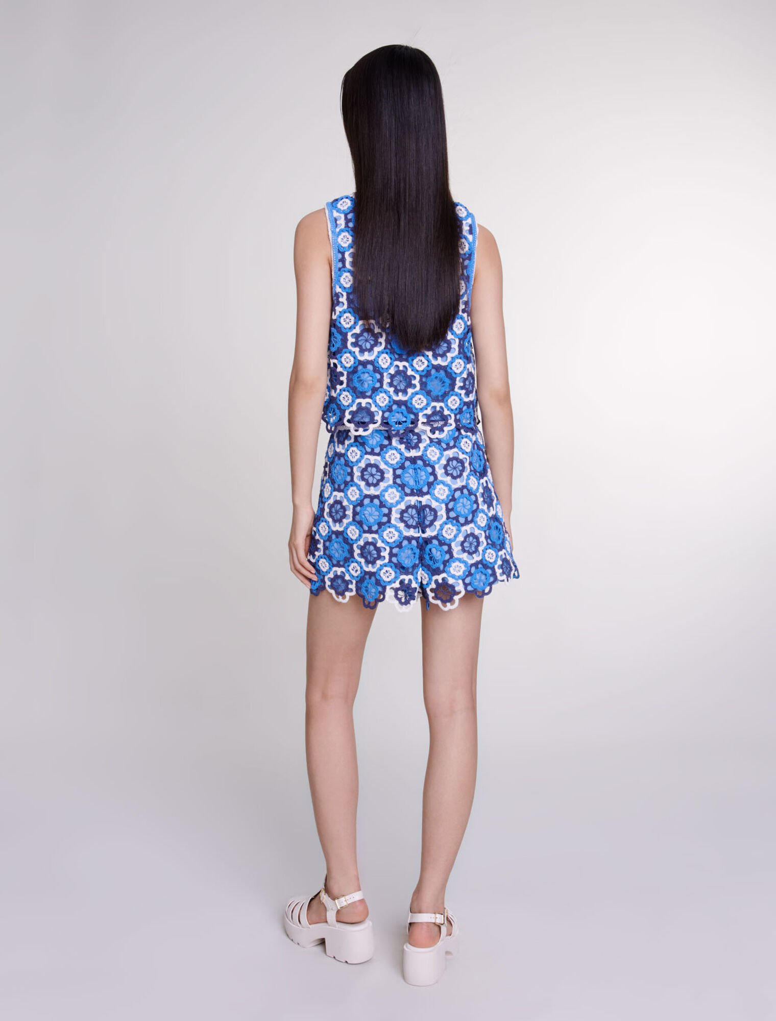 Dreifarbige Häkelshorts 