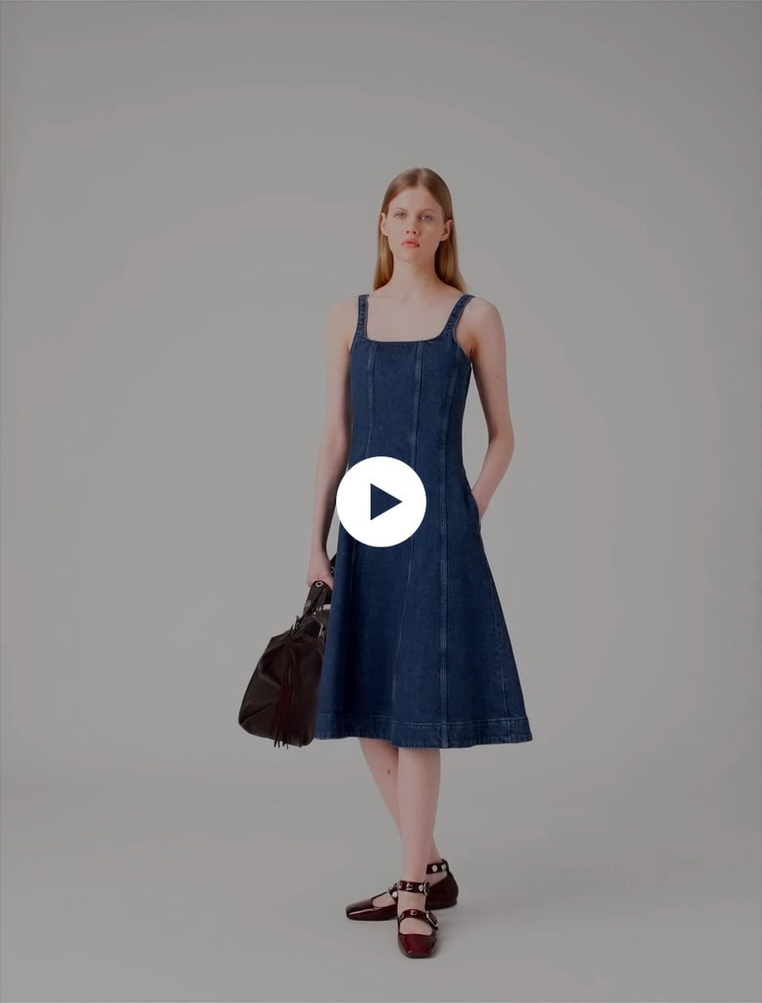 Langes Babydoll-Kleid aus Denim