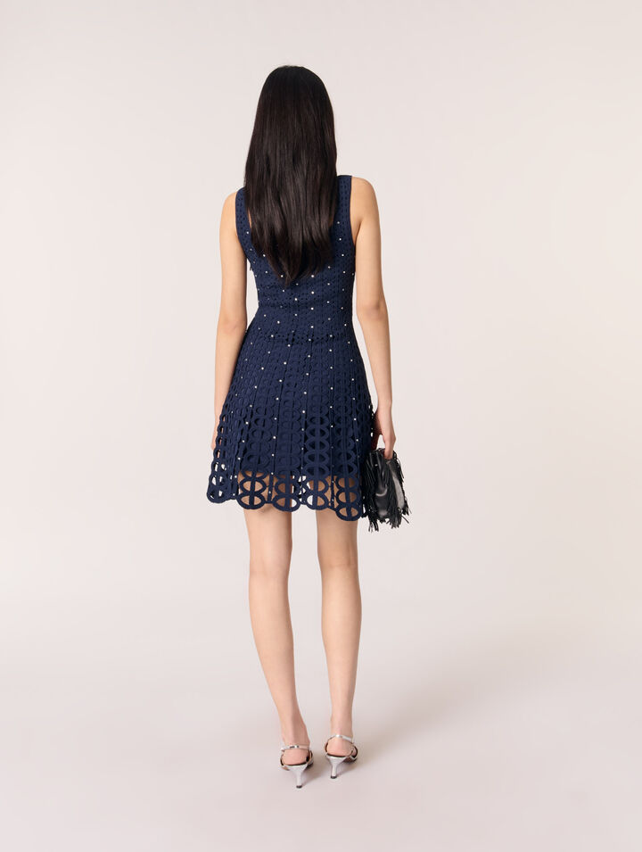 Kurzes Häkelkleid mit Strass