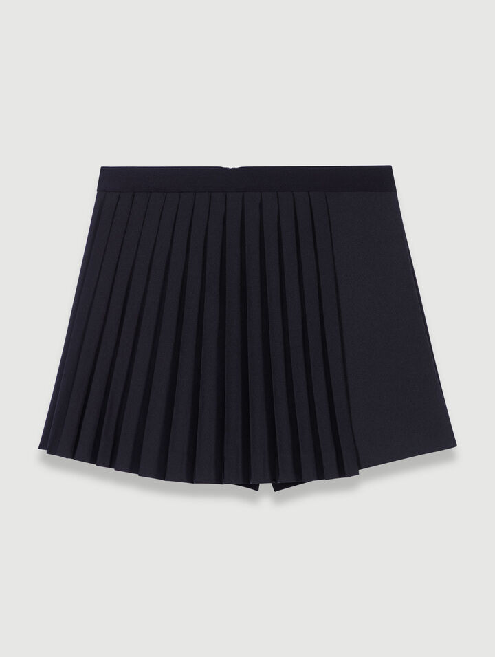 Gerade, plissierte Shorts