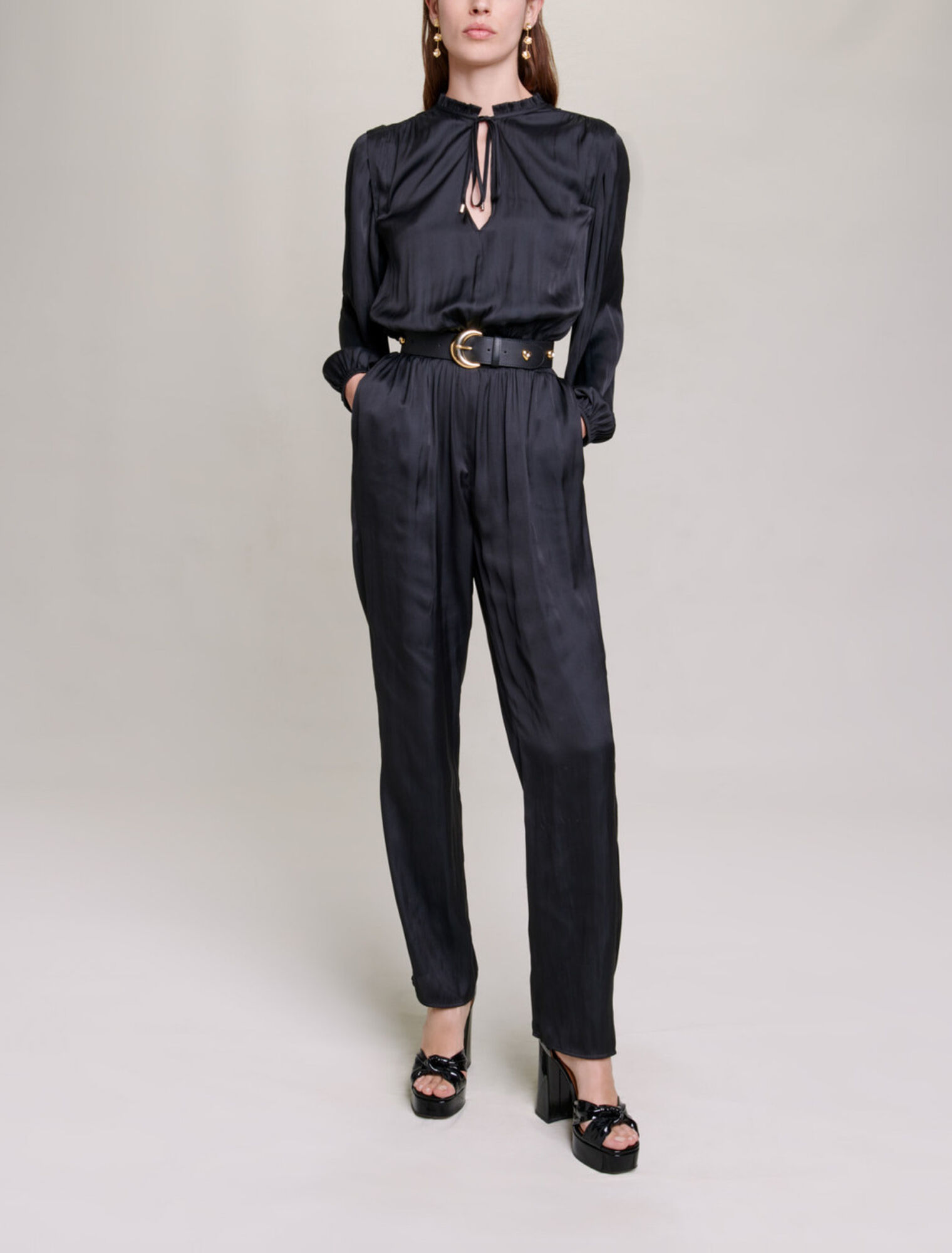 Langer, Jumpsuit mit Gürtel