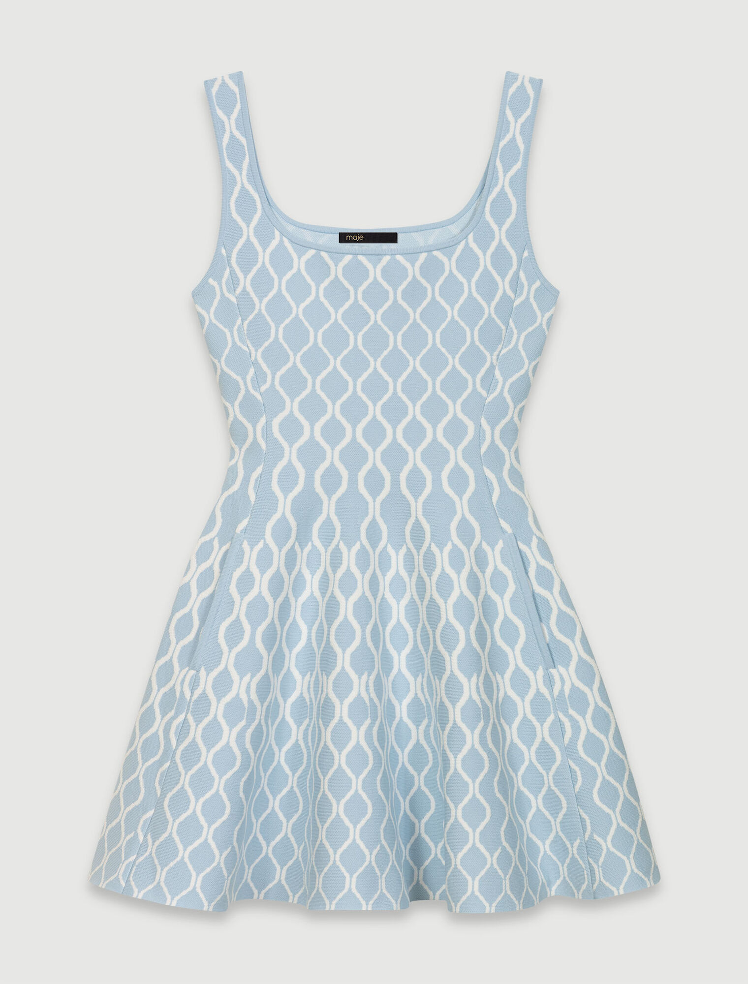 Kurzes Kleid aus Jacquard-Strick