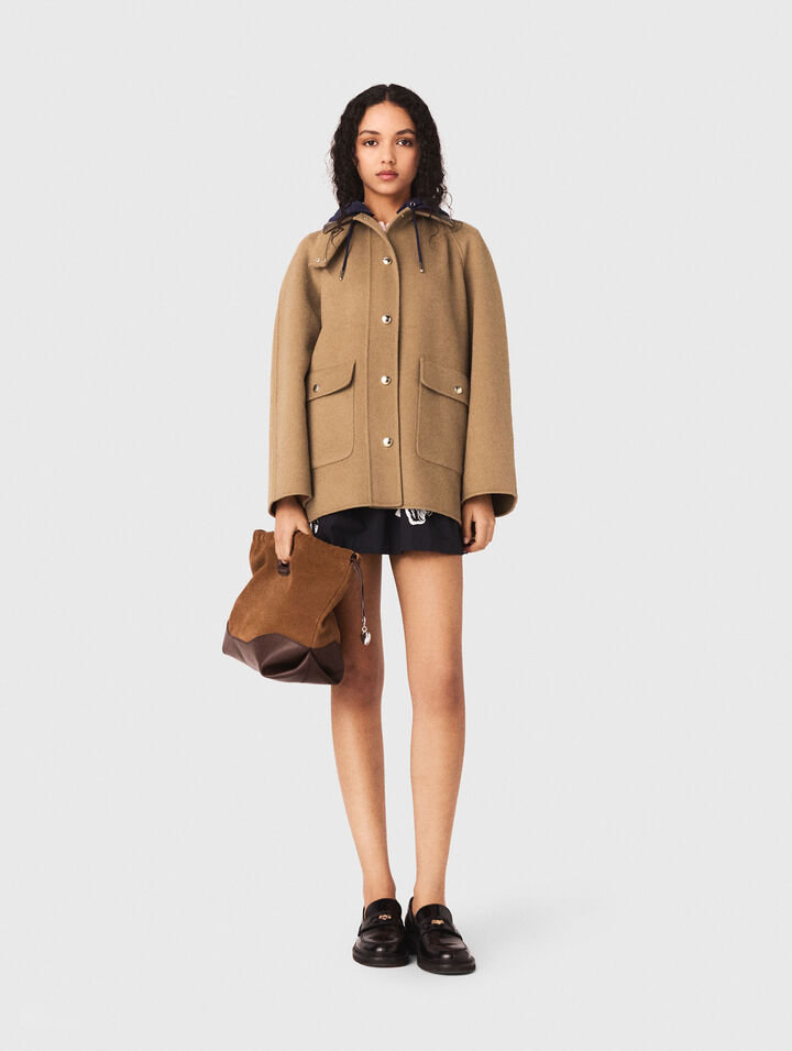 Wollmantel mit abnehmbarer Kapuze